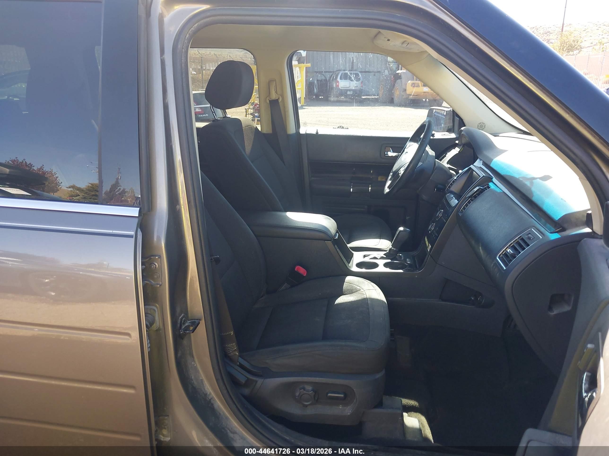 FORD FLEX image 5
