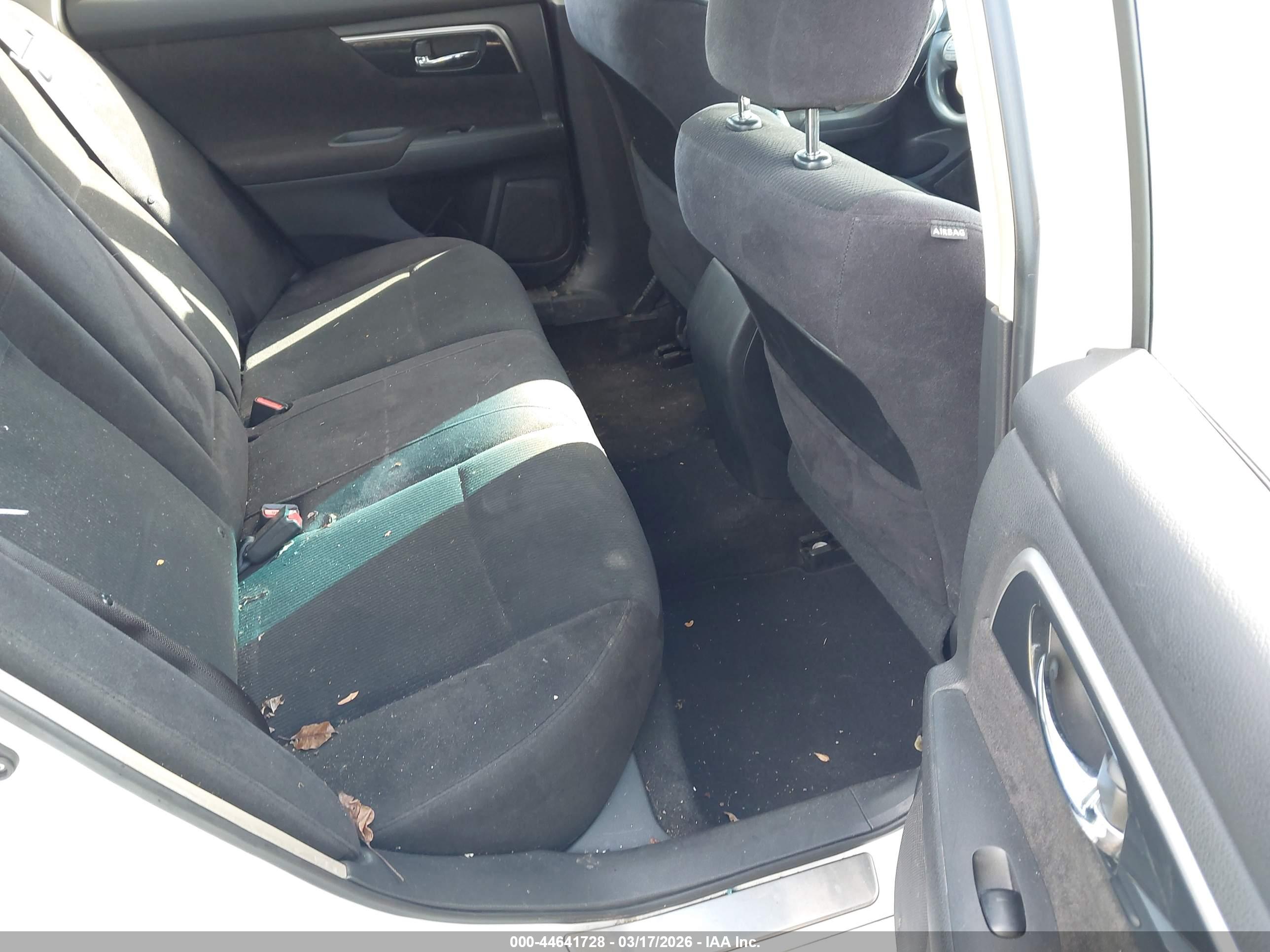 NISSAN ALTIMA image 8