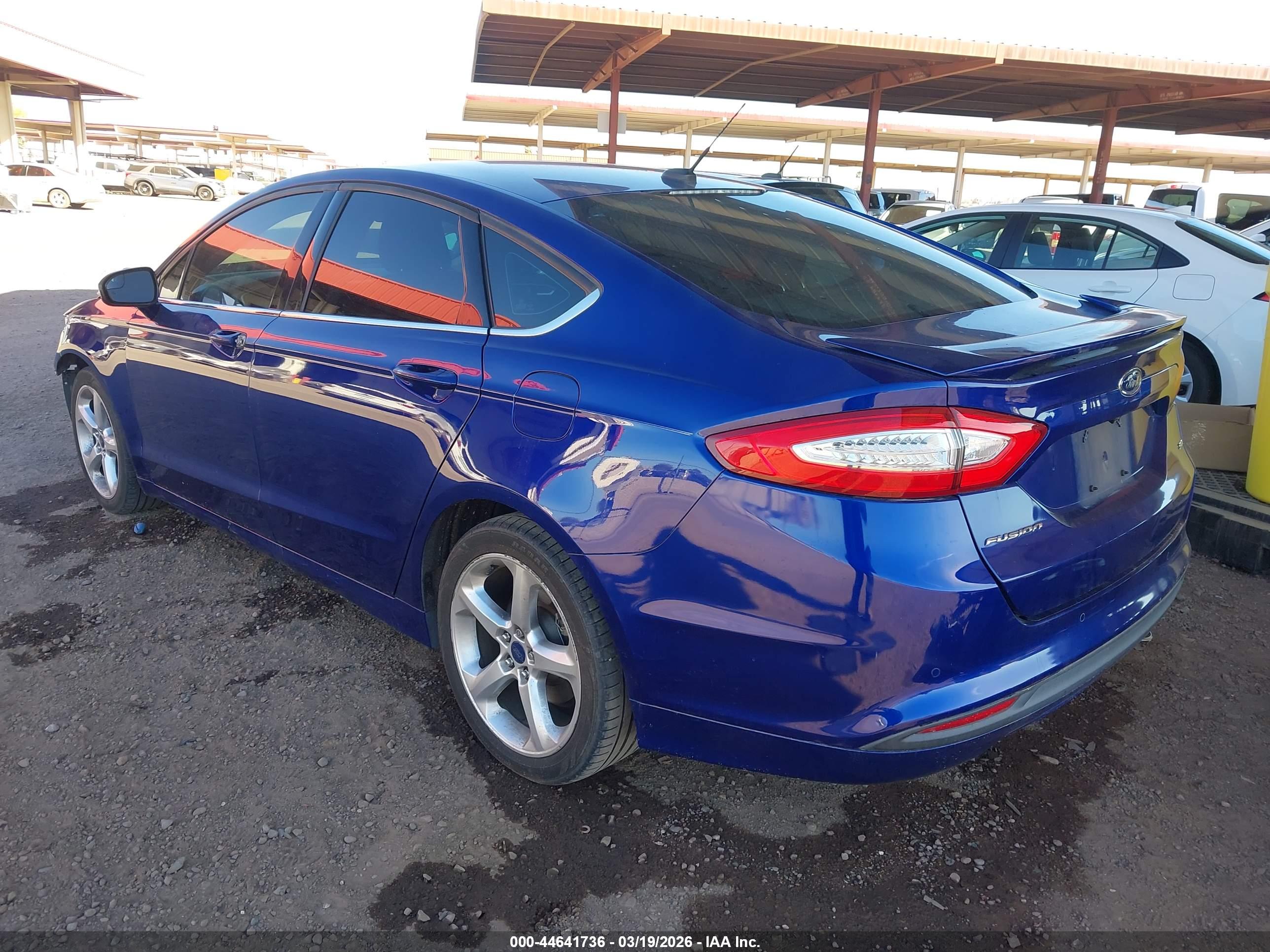 FORD FUSION image 3