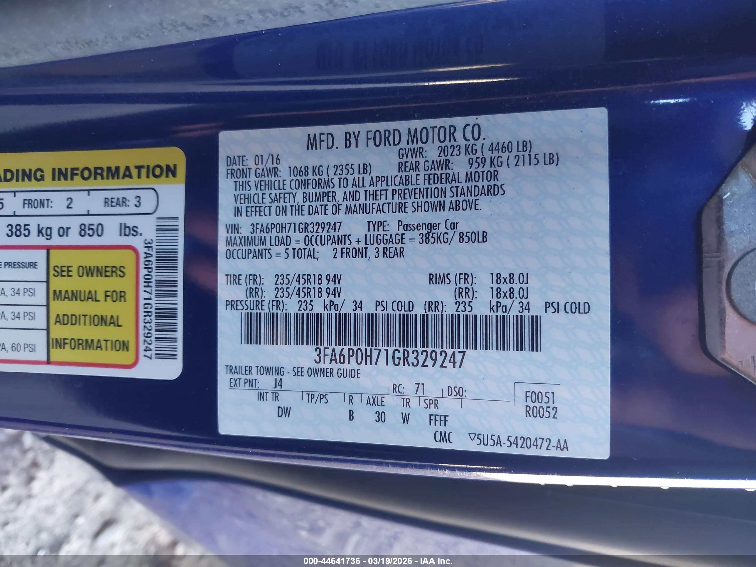FORD FUSION image 9