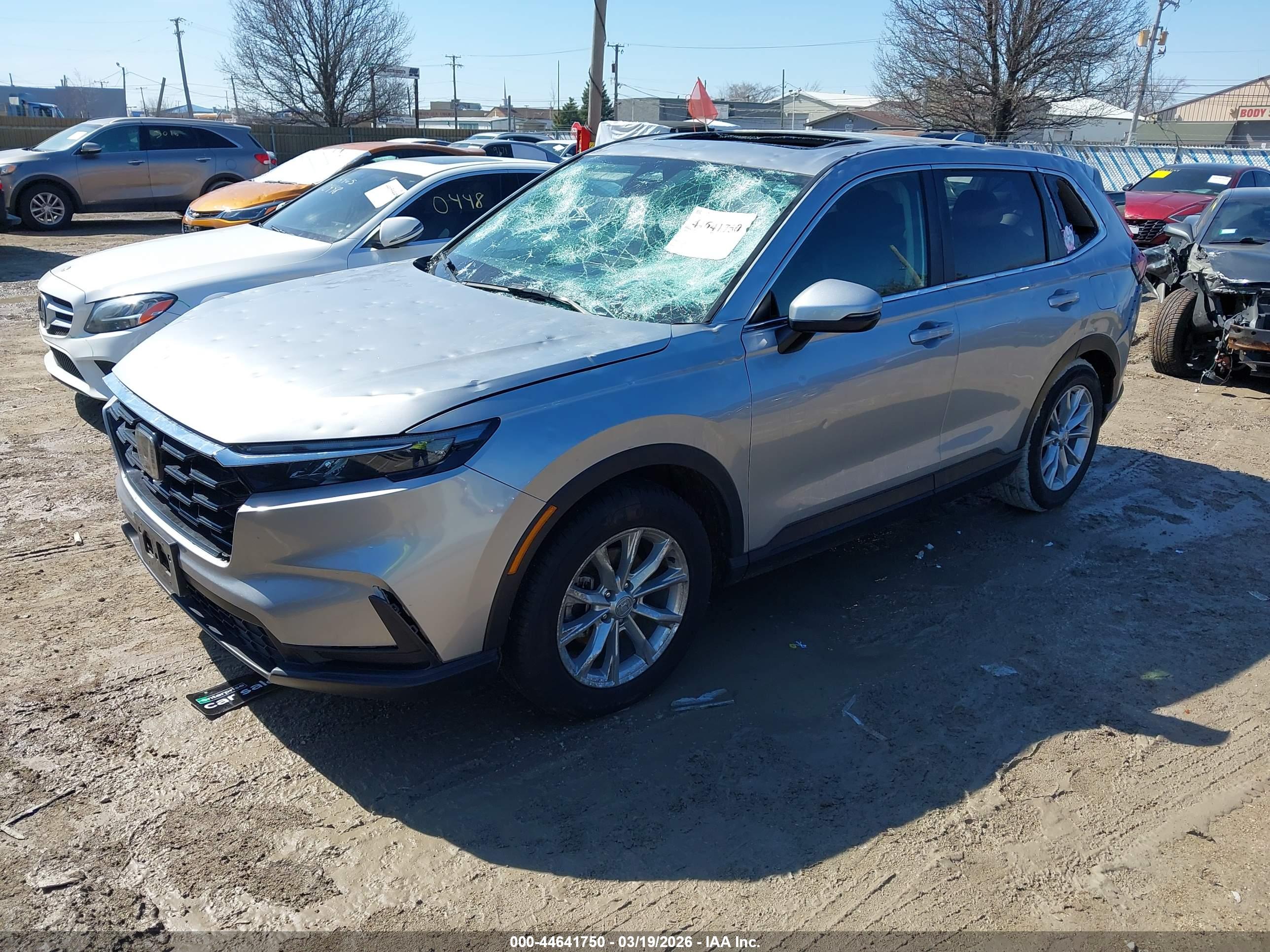 HONDA CR-V image 2