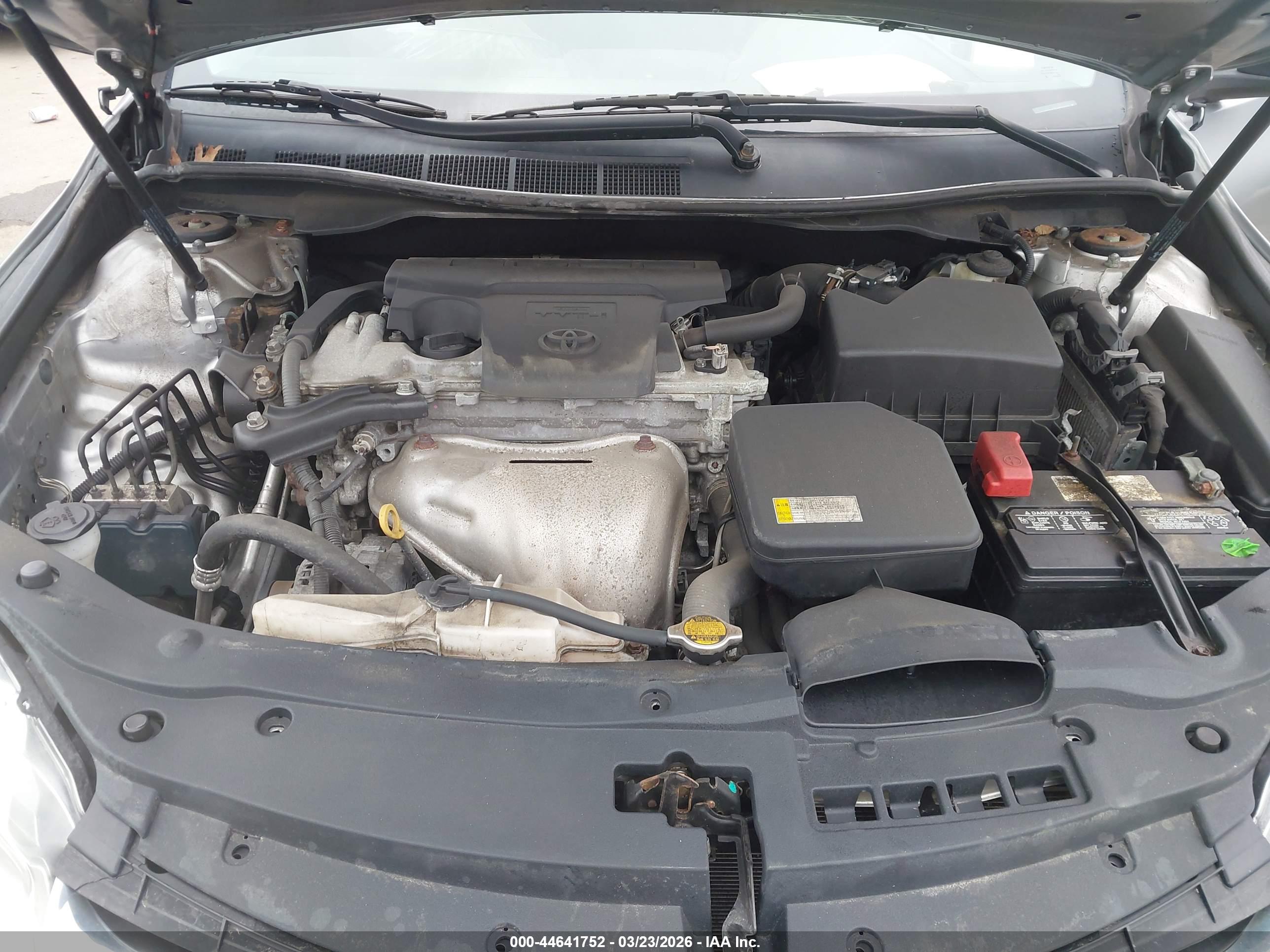TOYOTA CAMRY image 10