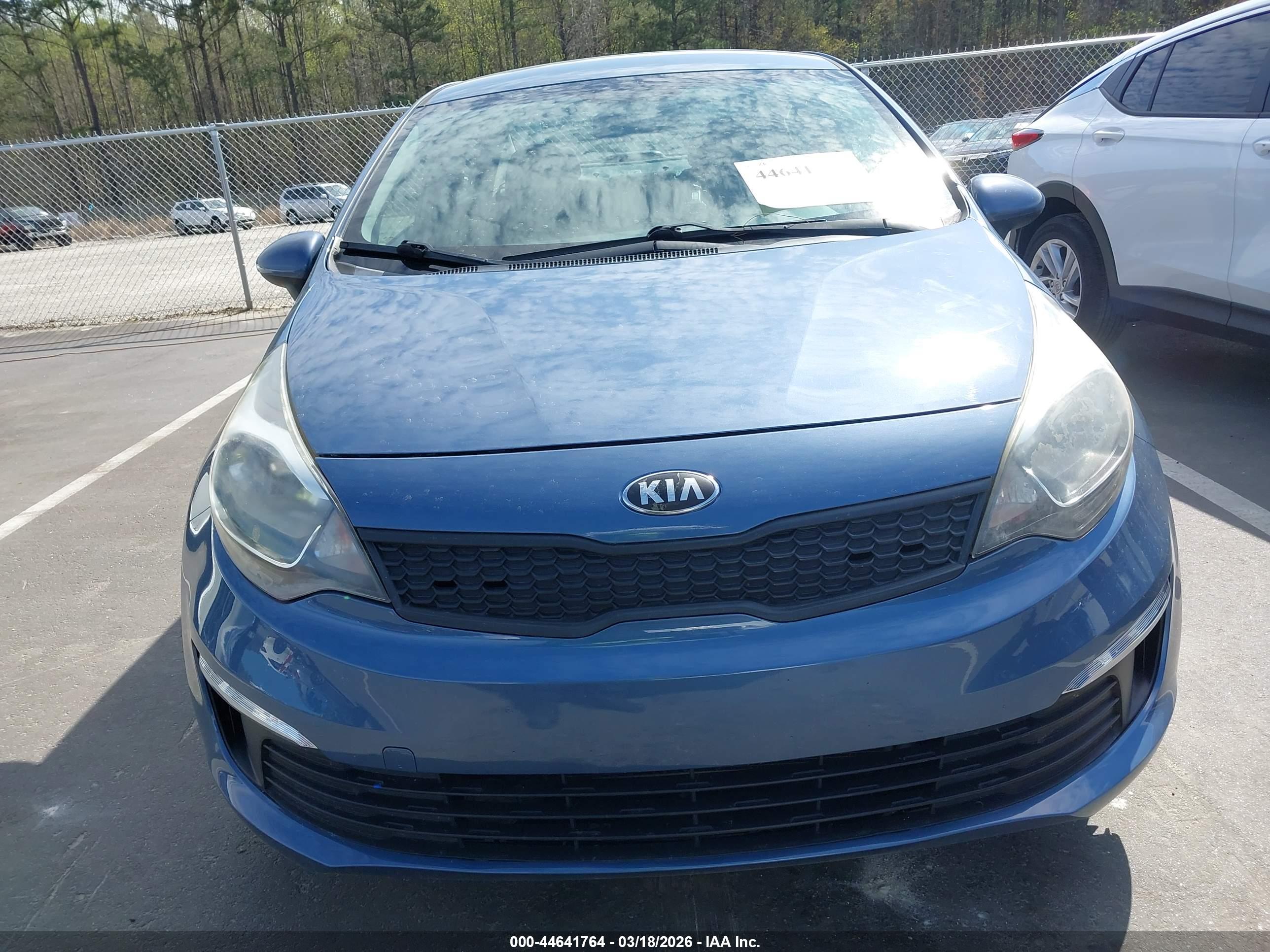 KIA RIO image 6