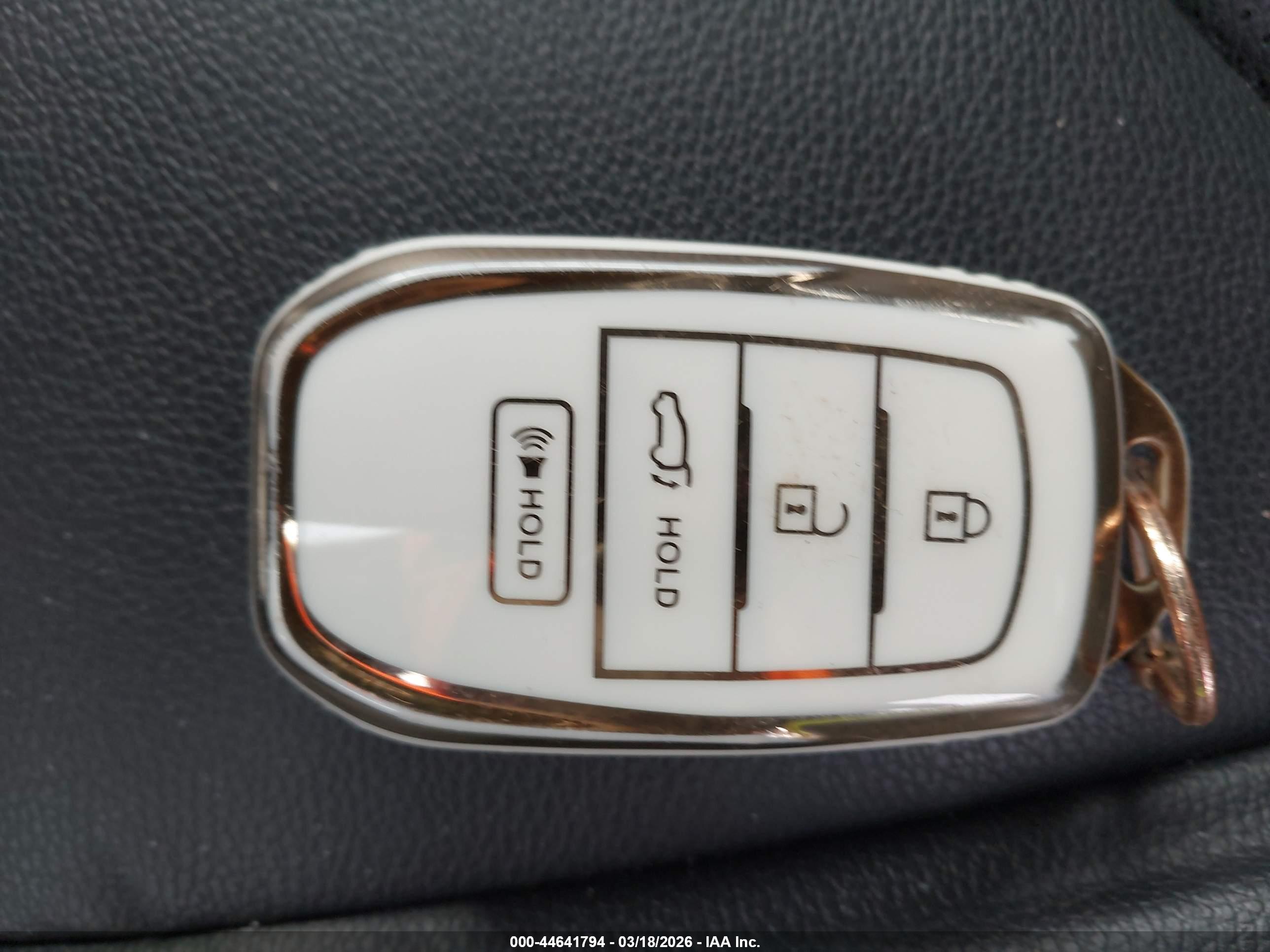TOYOTA GRAND image 11