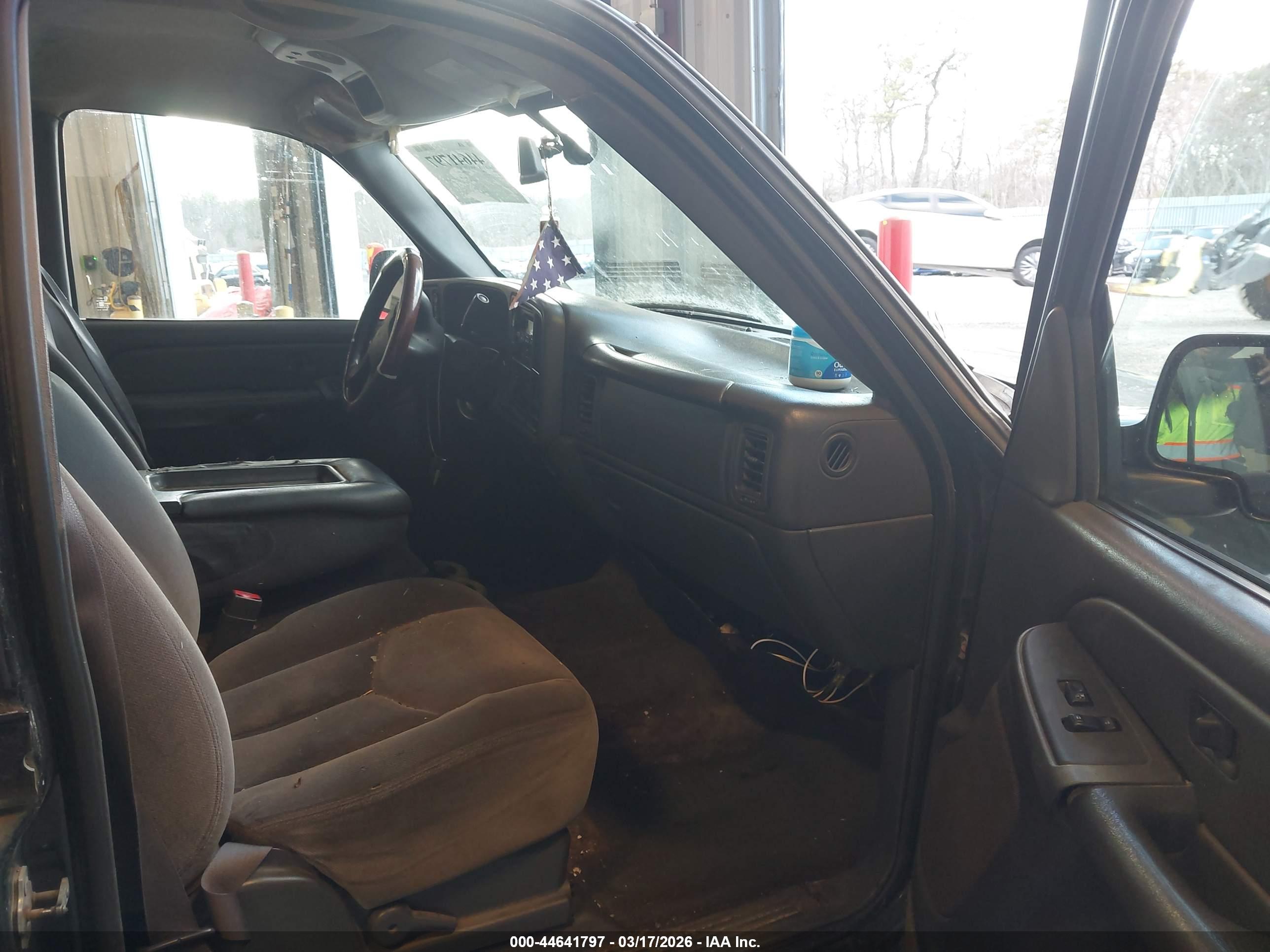 GMC SIERRA image 5