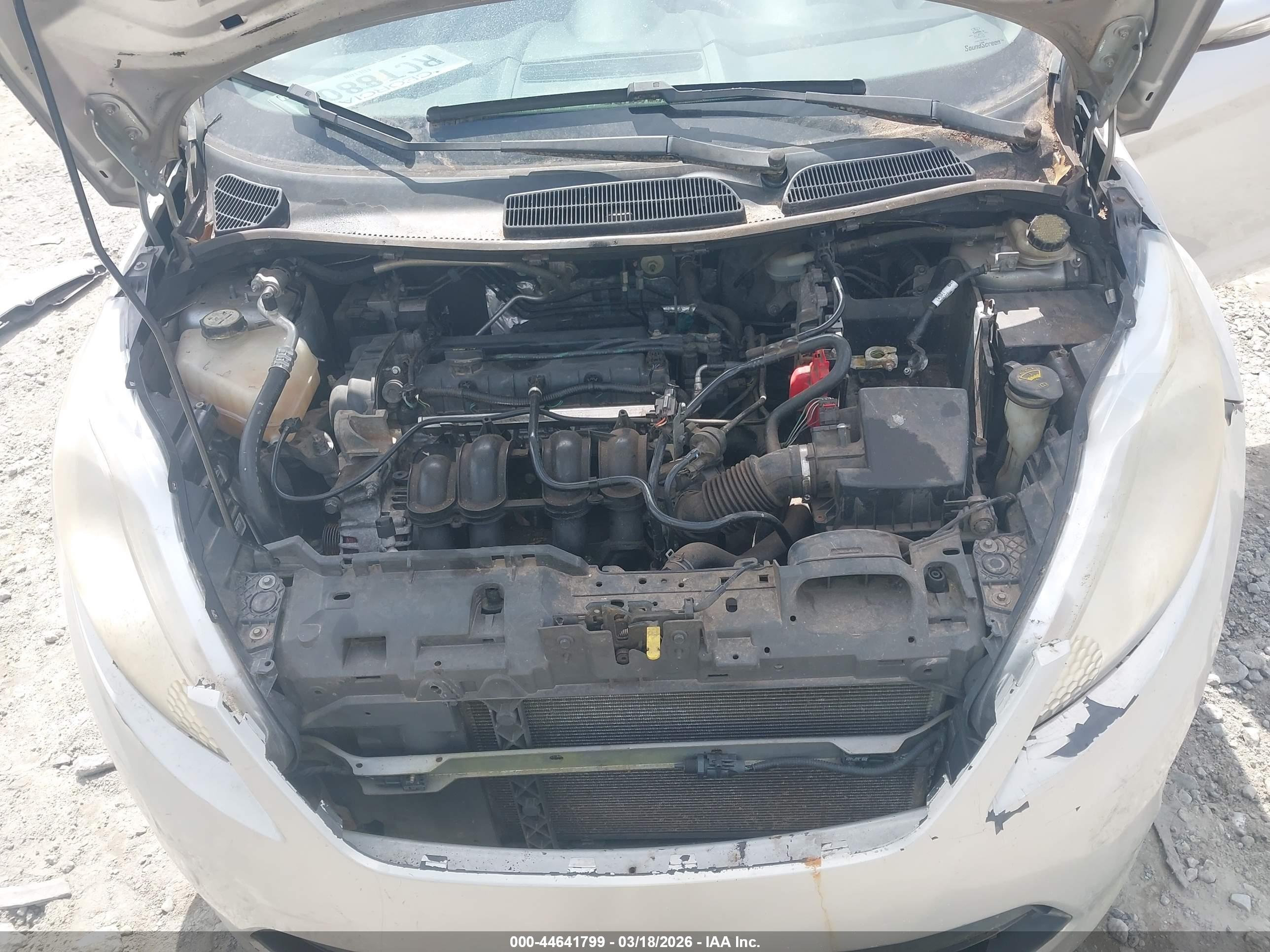 FORD FIESTA image 10