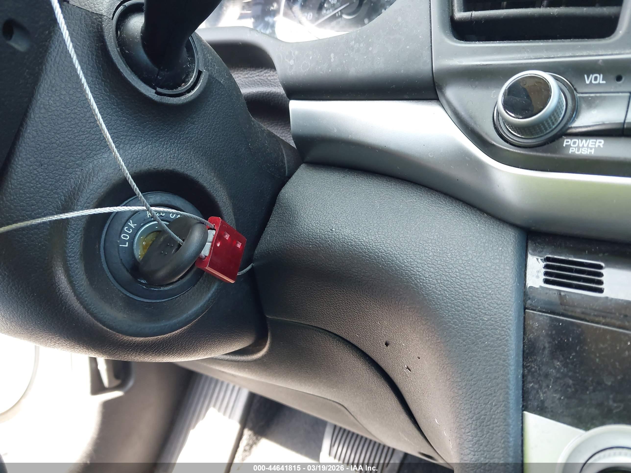 HYUNDAI ELANTRA image 11