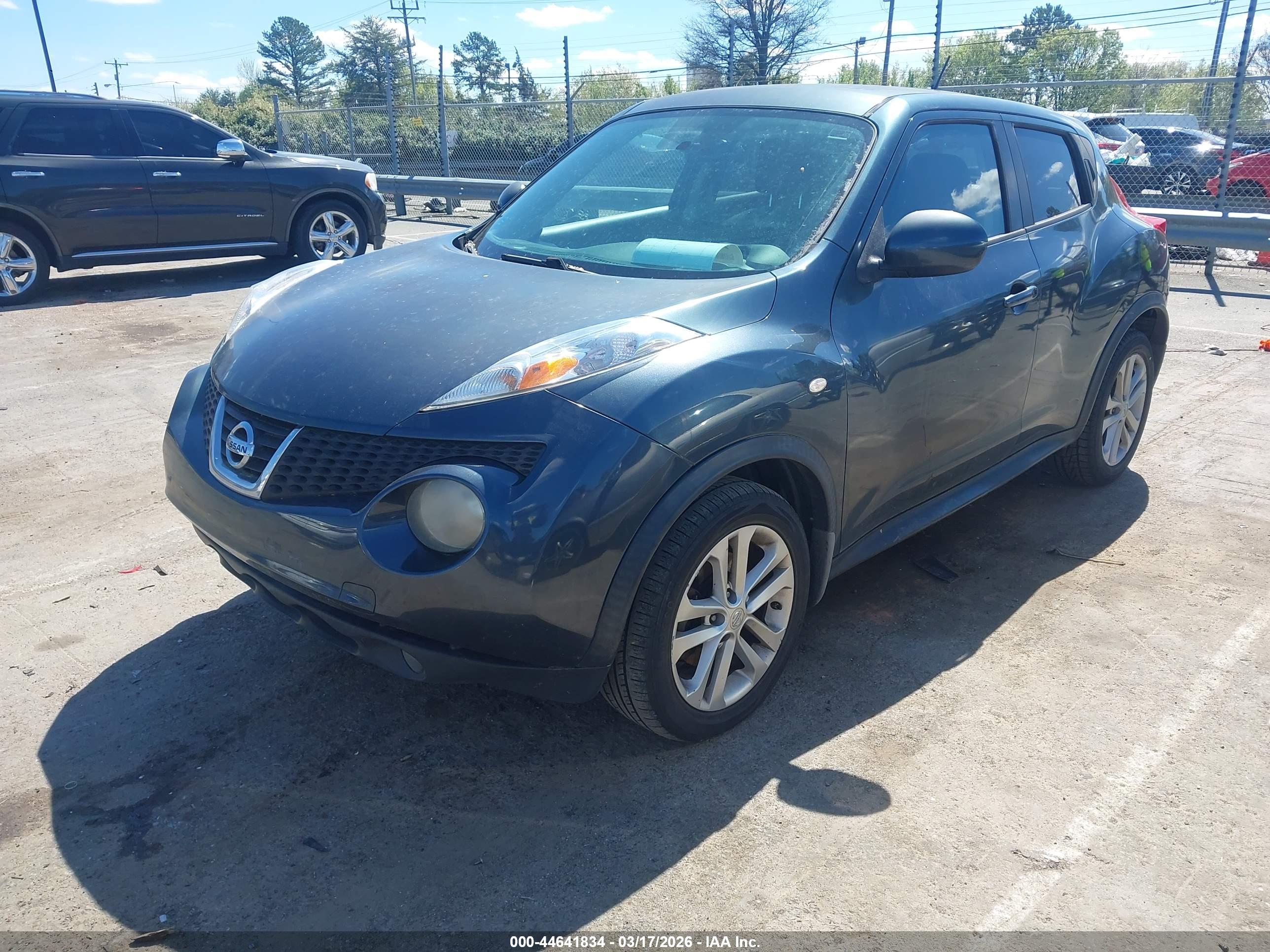 NISSAN JUKE image 2