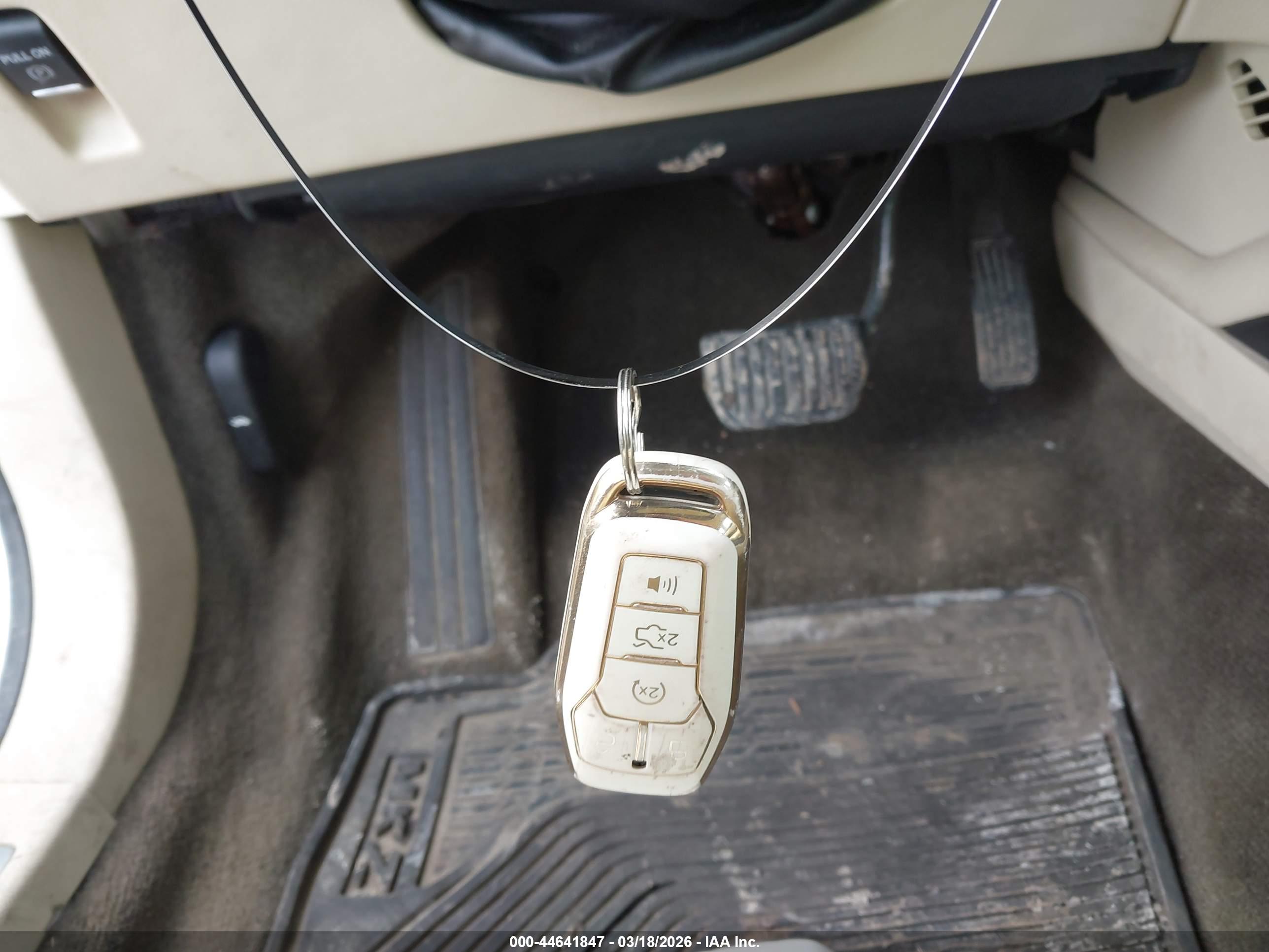 LINCOLN MKZ image 11