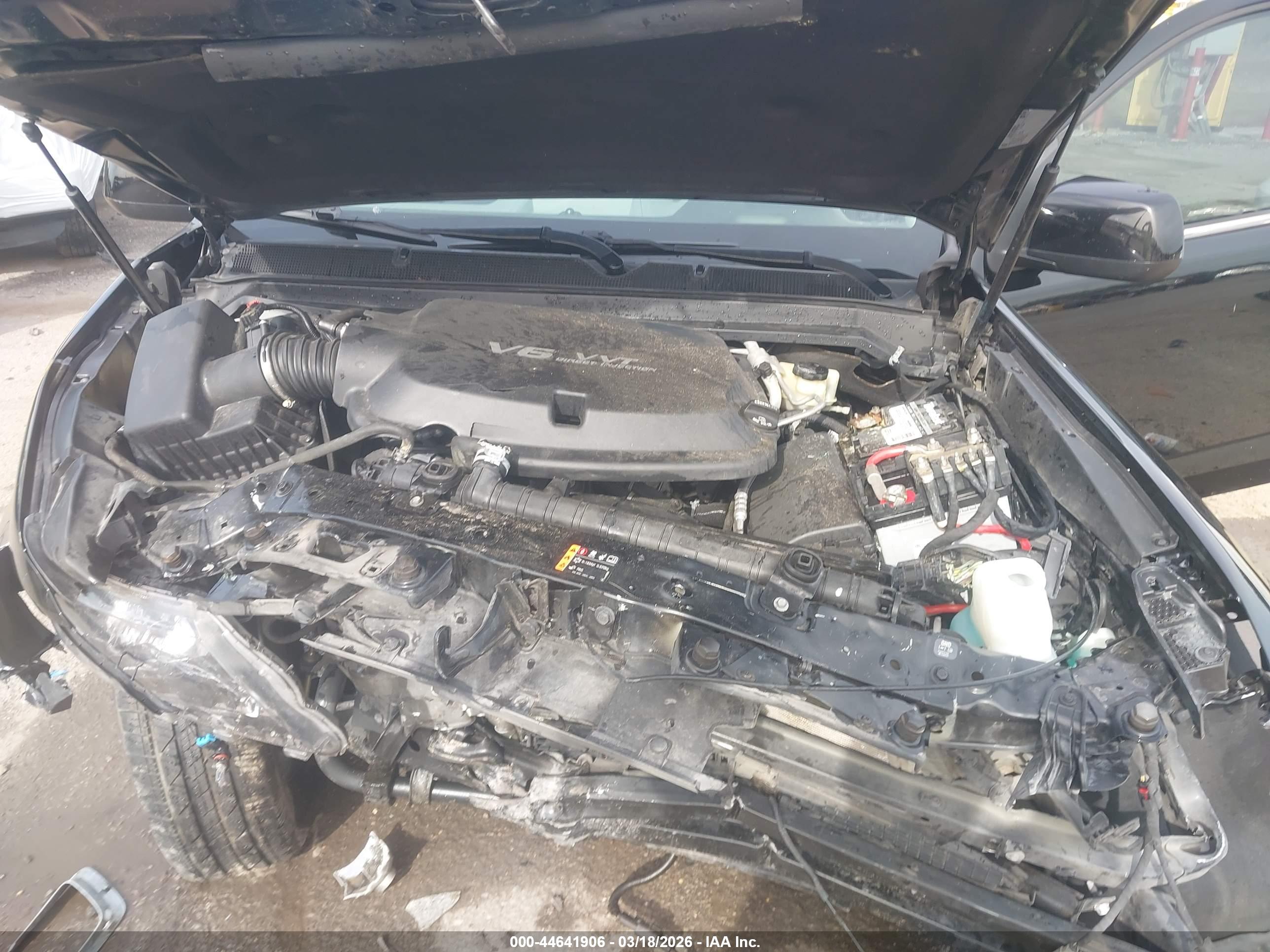 CHEVROLET COLORADO image 10