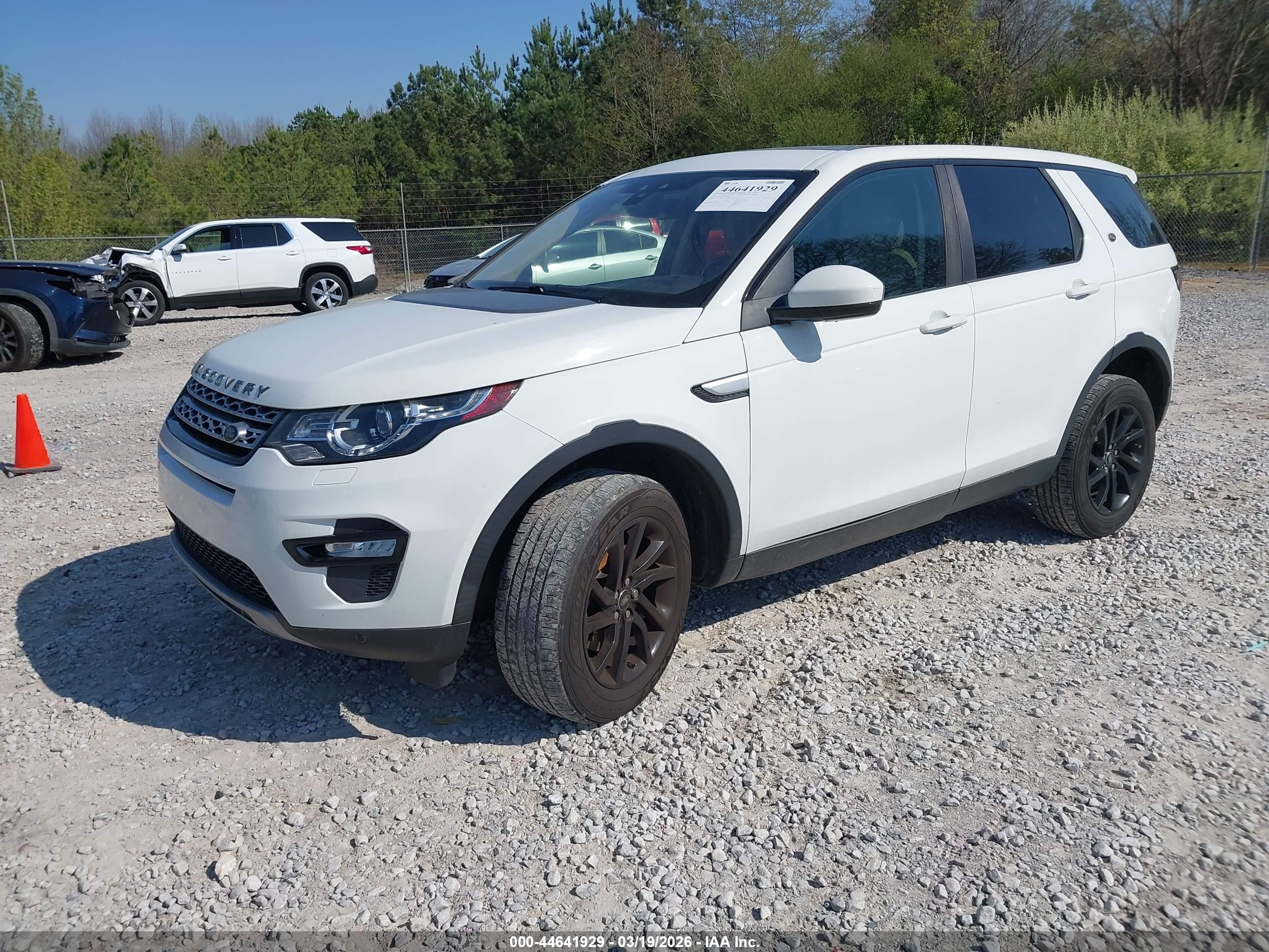 LAND ROVER image 2