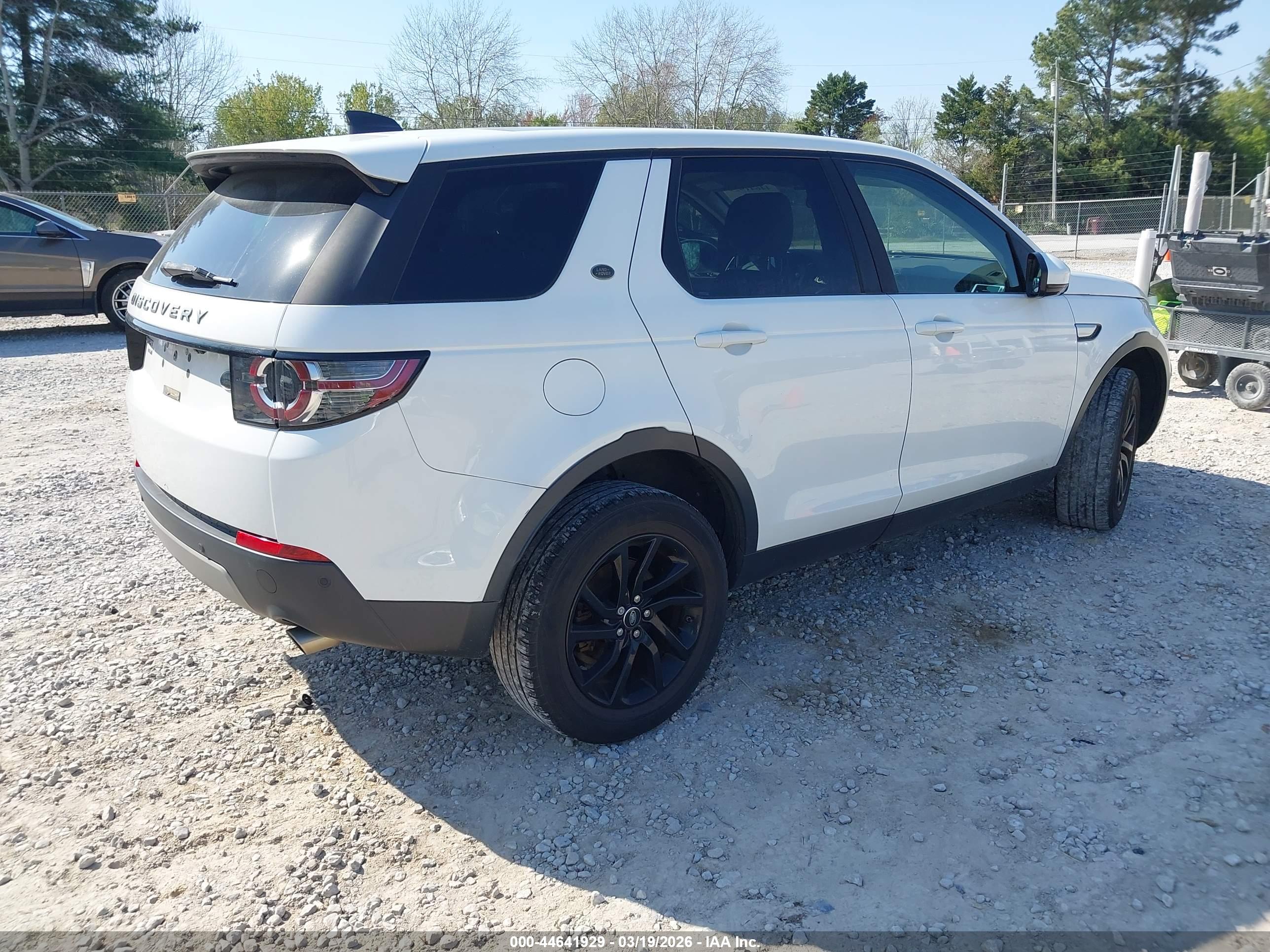 LAND ROVER image 4