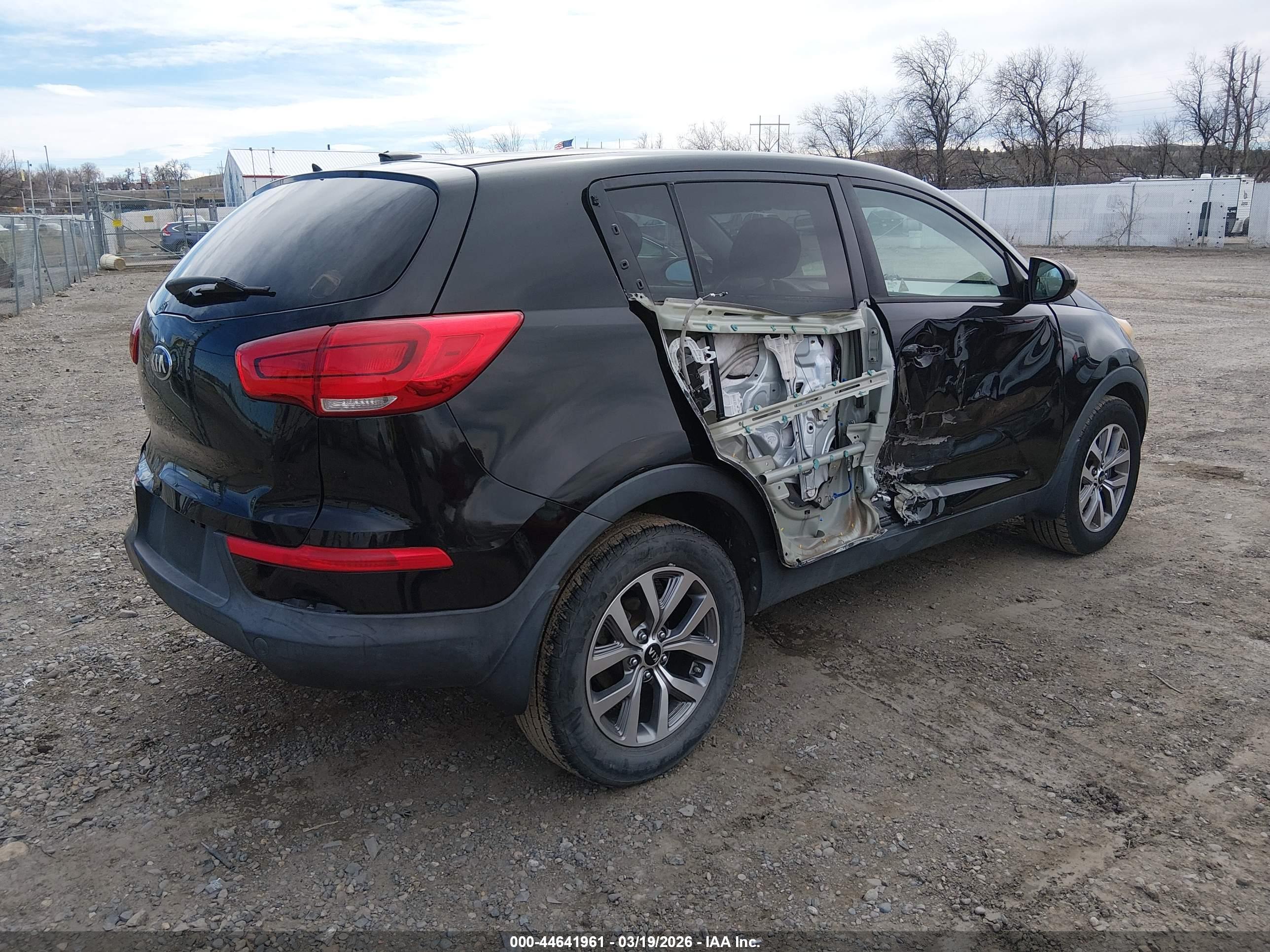 KIA SPORTAGE image 4