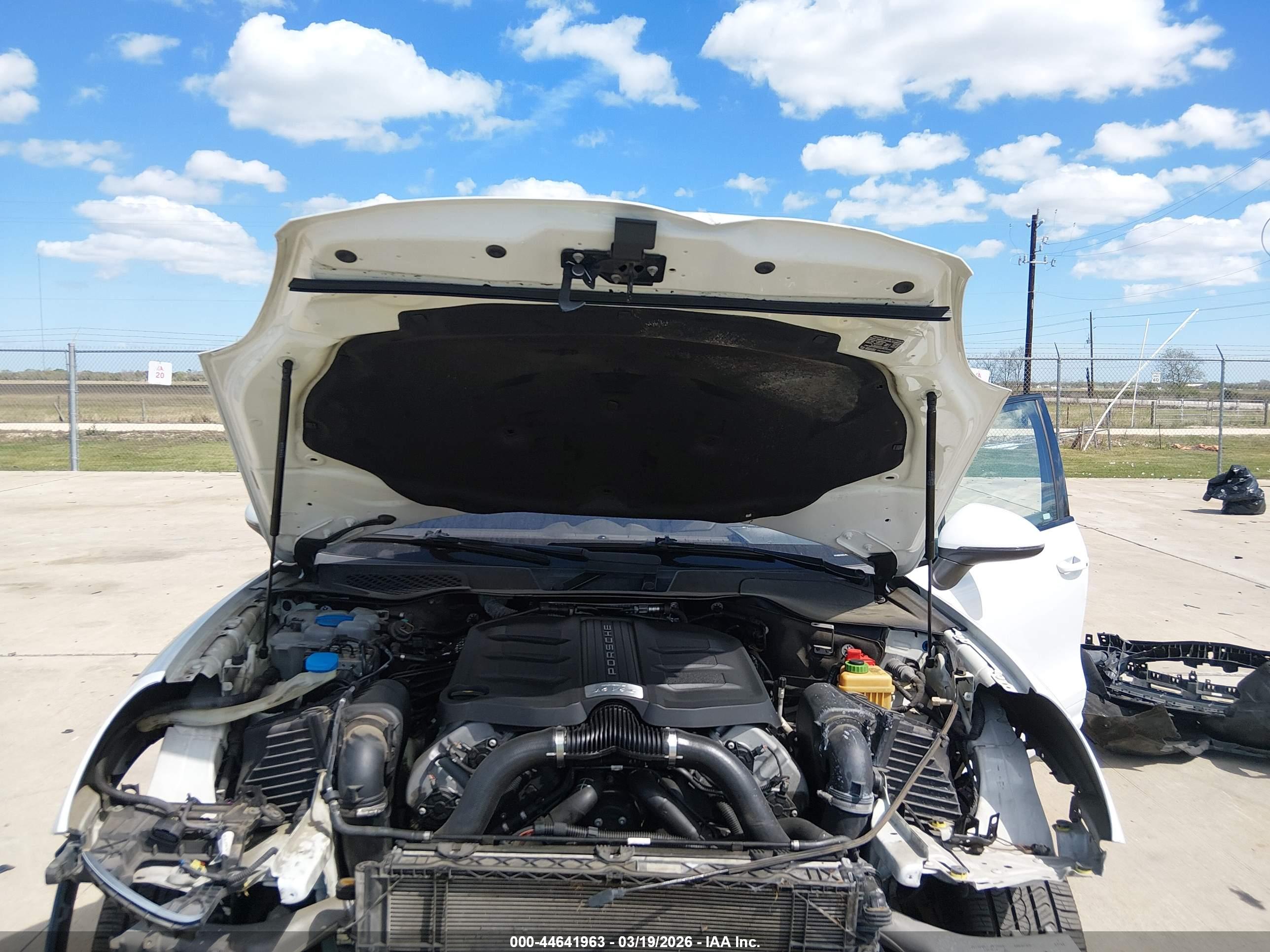 PORSCHE CAYENNE image 10
