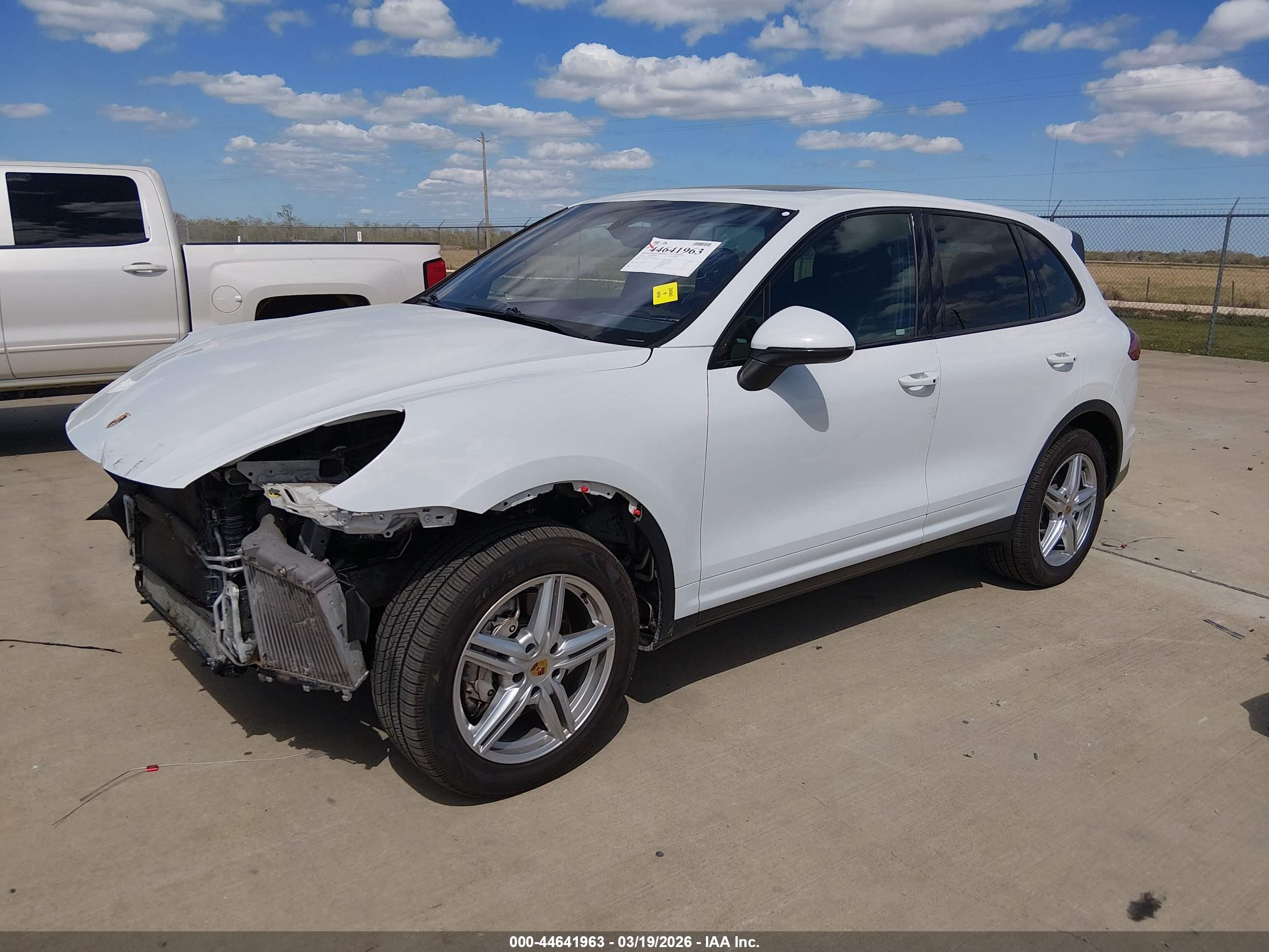PORSCHE CAYENNE image 2