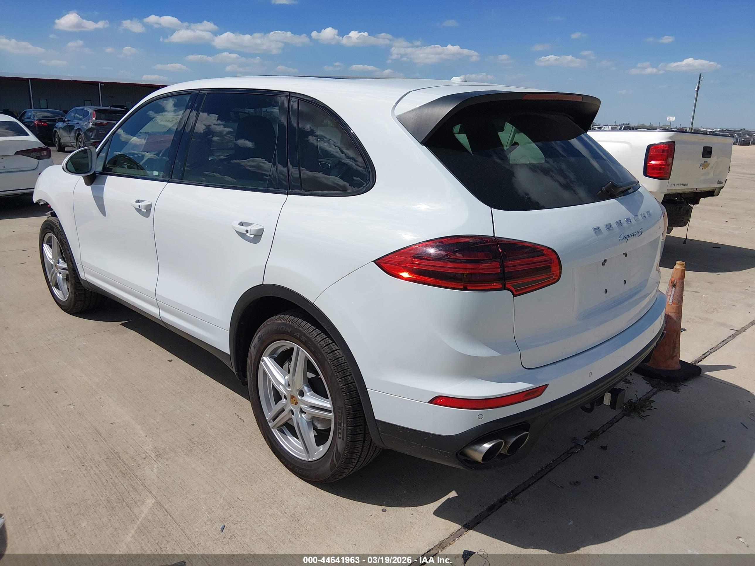 PORSCHE CAYENNE image 3