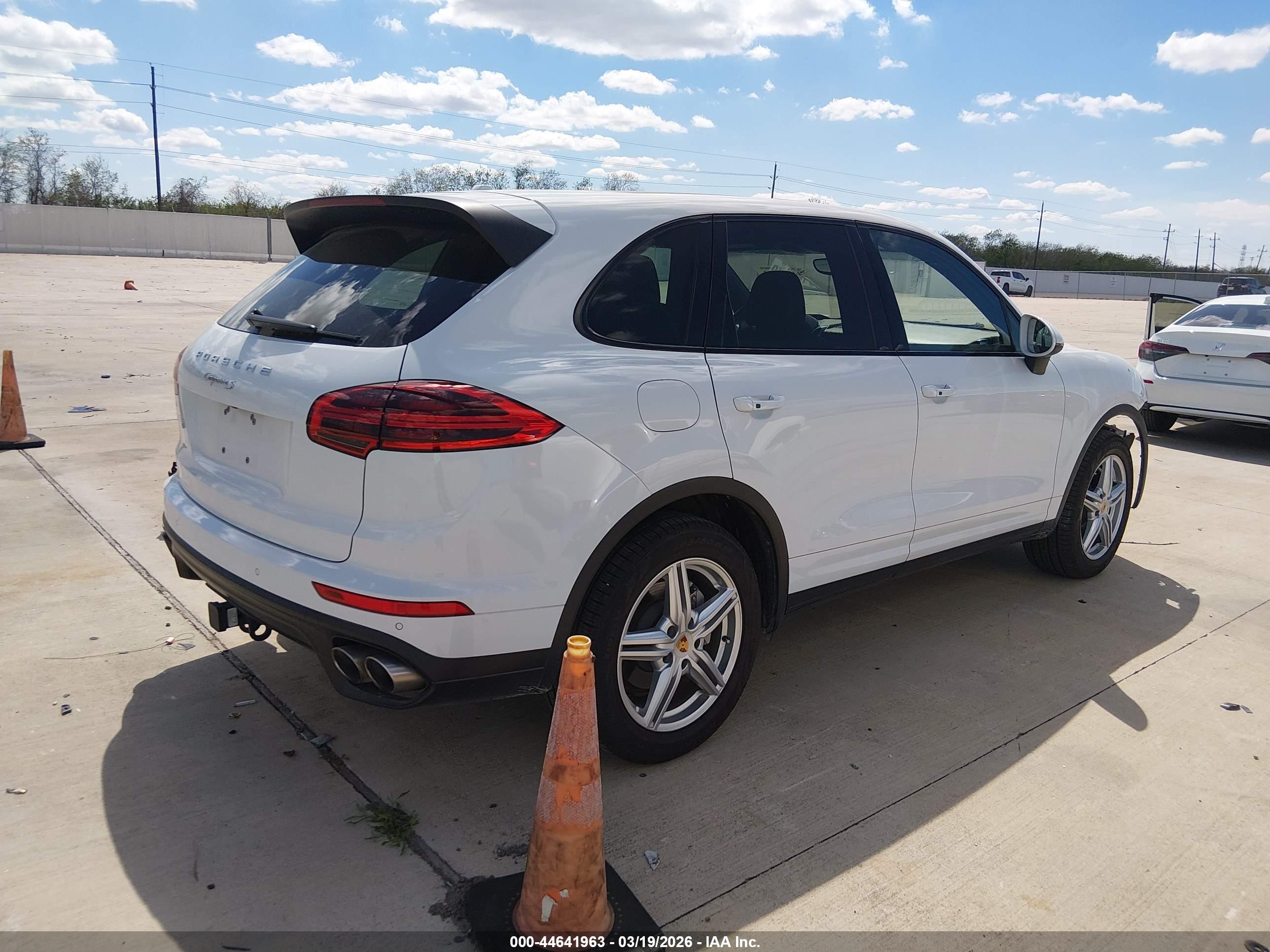 PORSCHE CAYENNE image 4