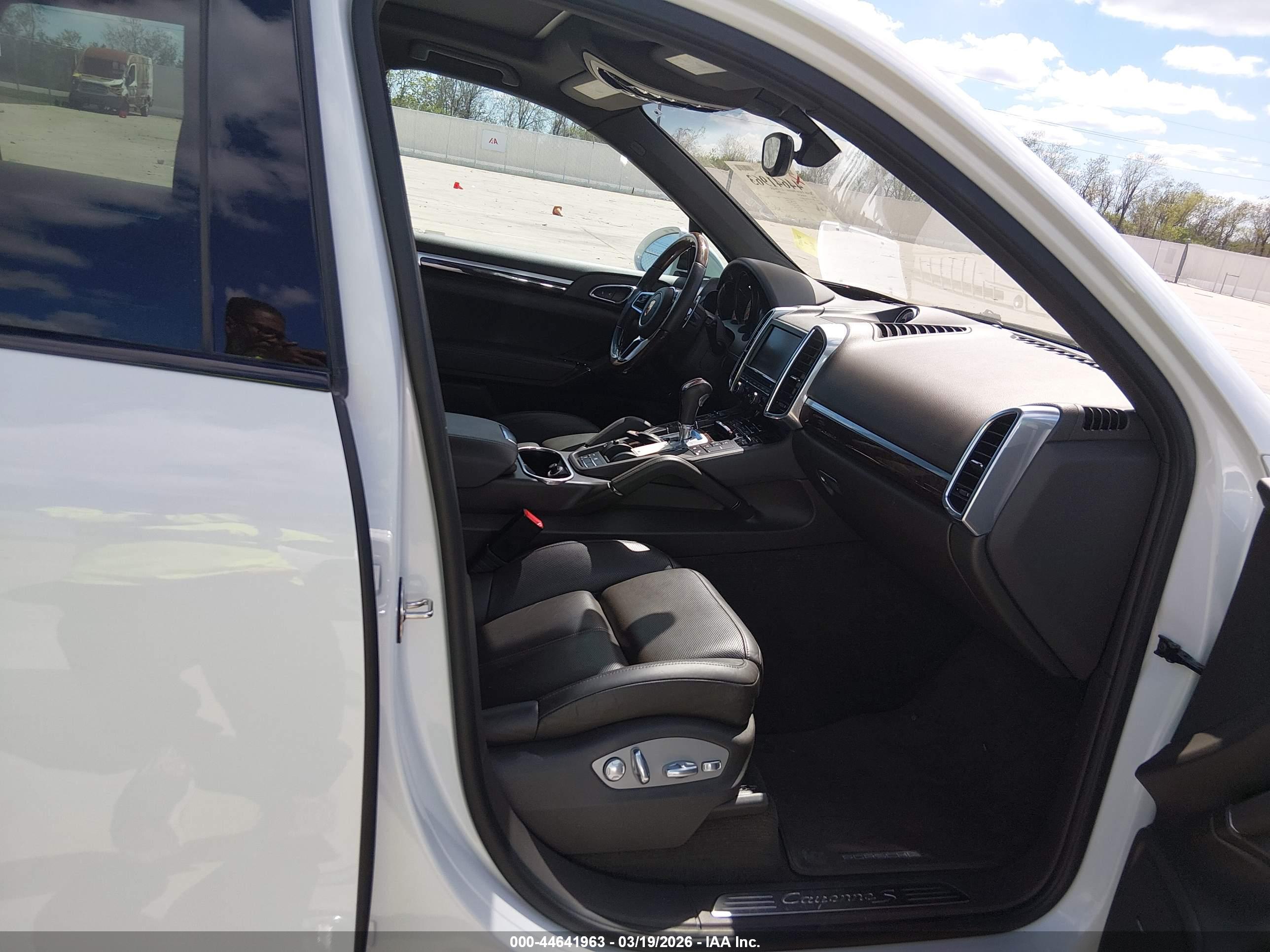 PORSCHE CAYENNE image 5