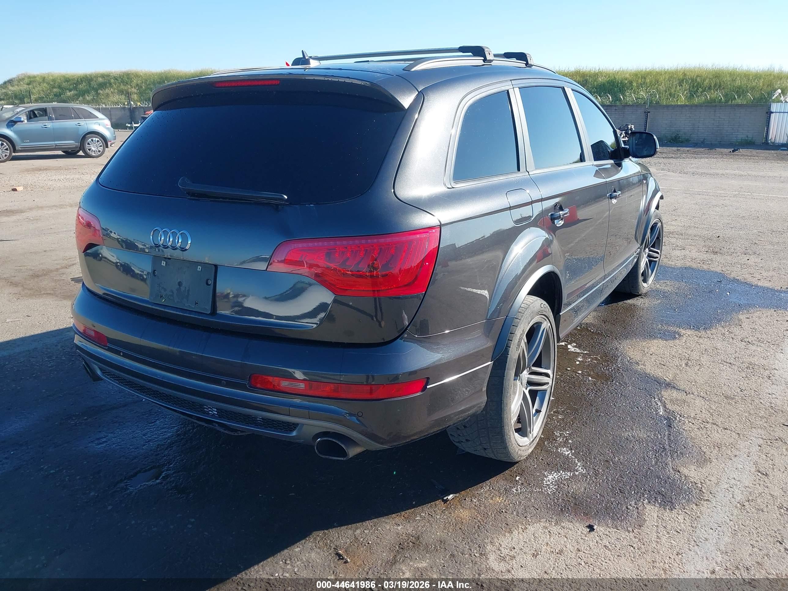 AUDI Q7 image 4