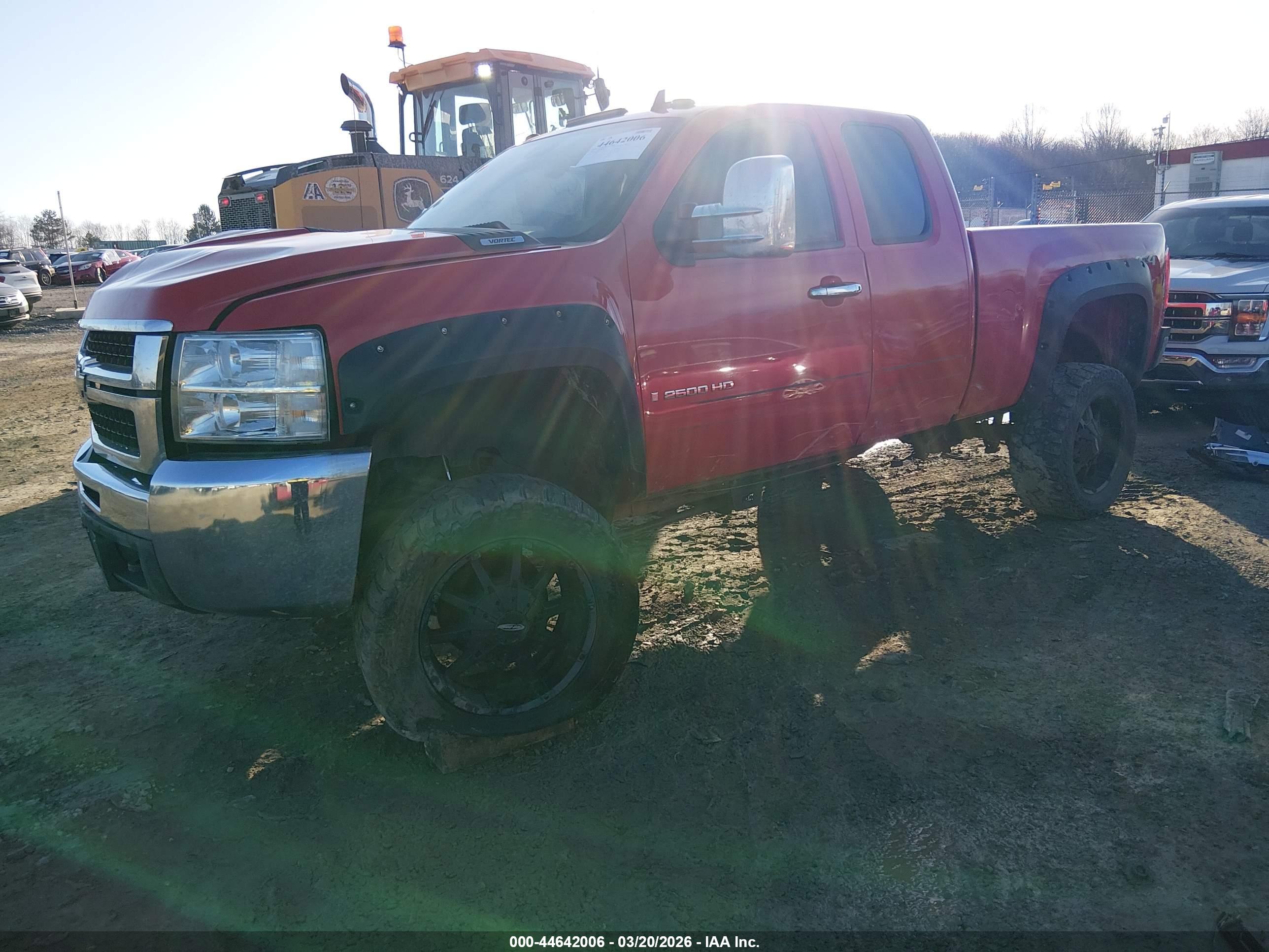 CHEVROLET SILVERADO image 2
