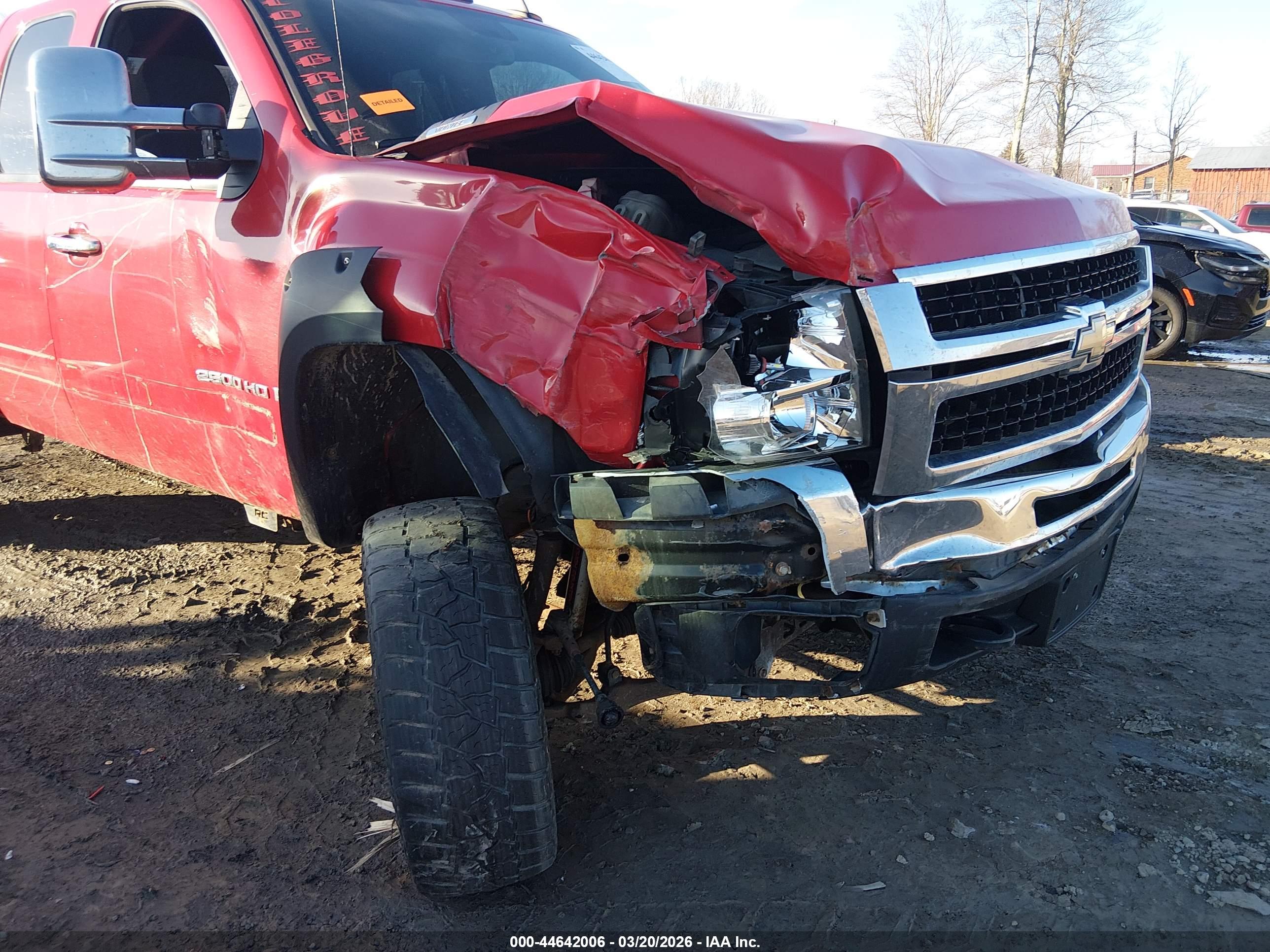CHEVROLET SILVERADO image 6
