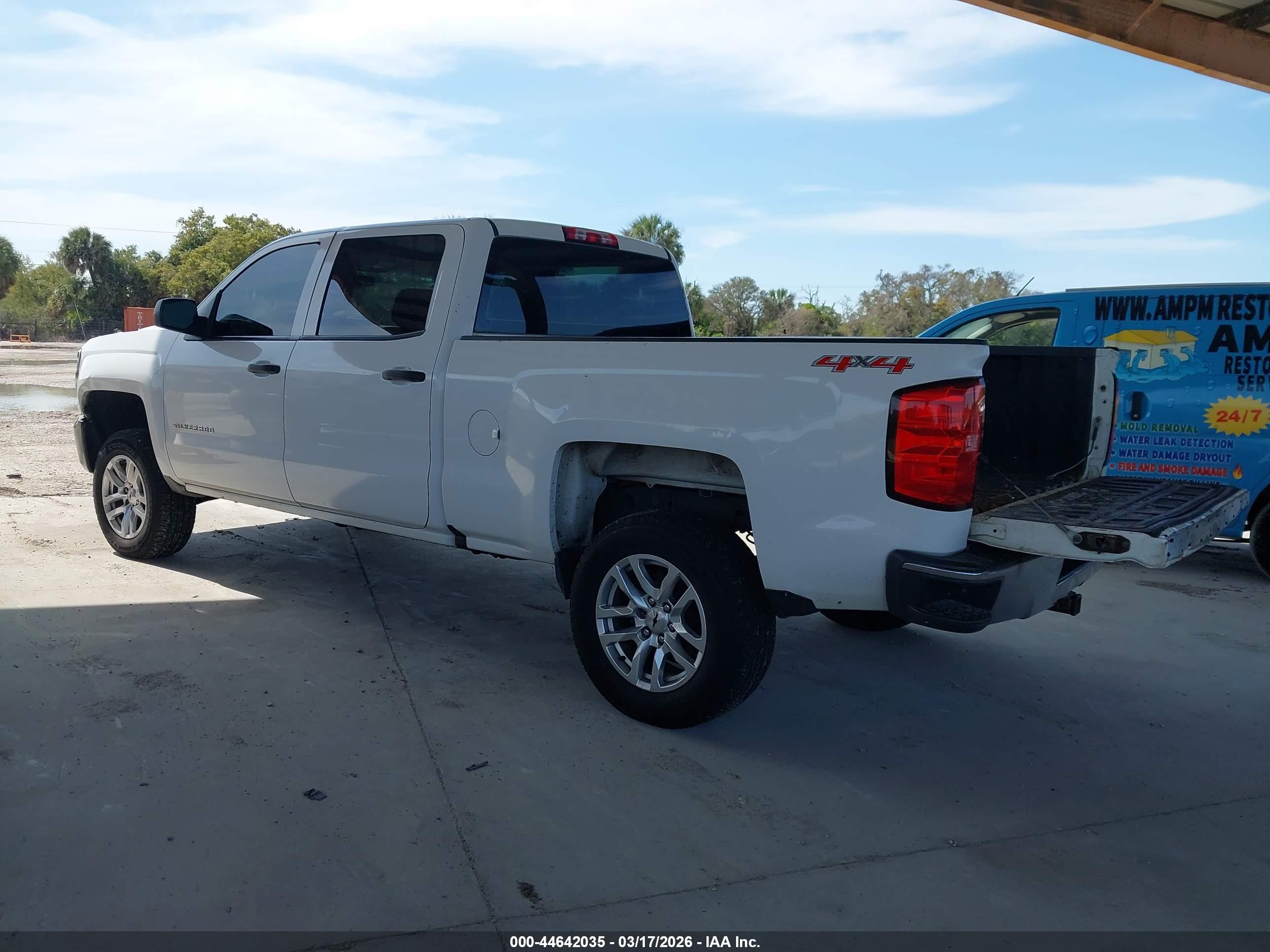 CHEVROLET SILVERADO image 3