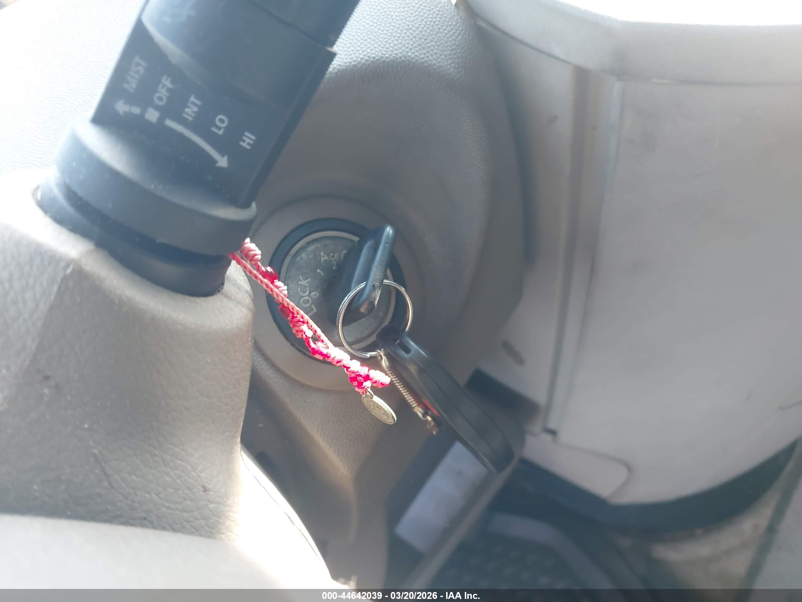 NISSAN QUEST image 11
