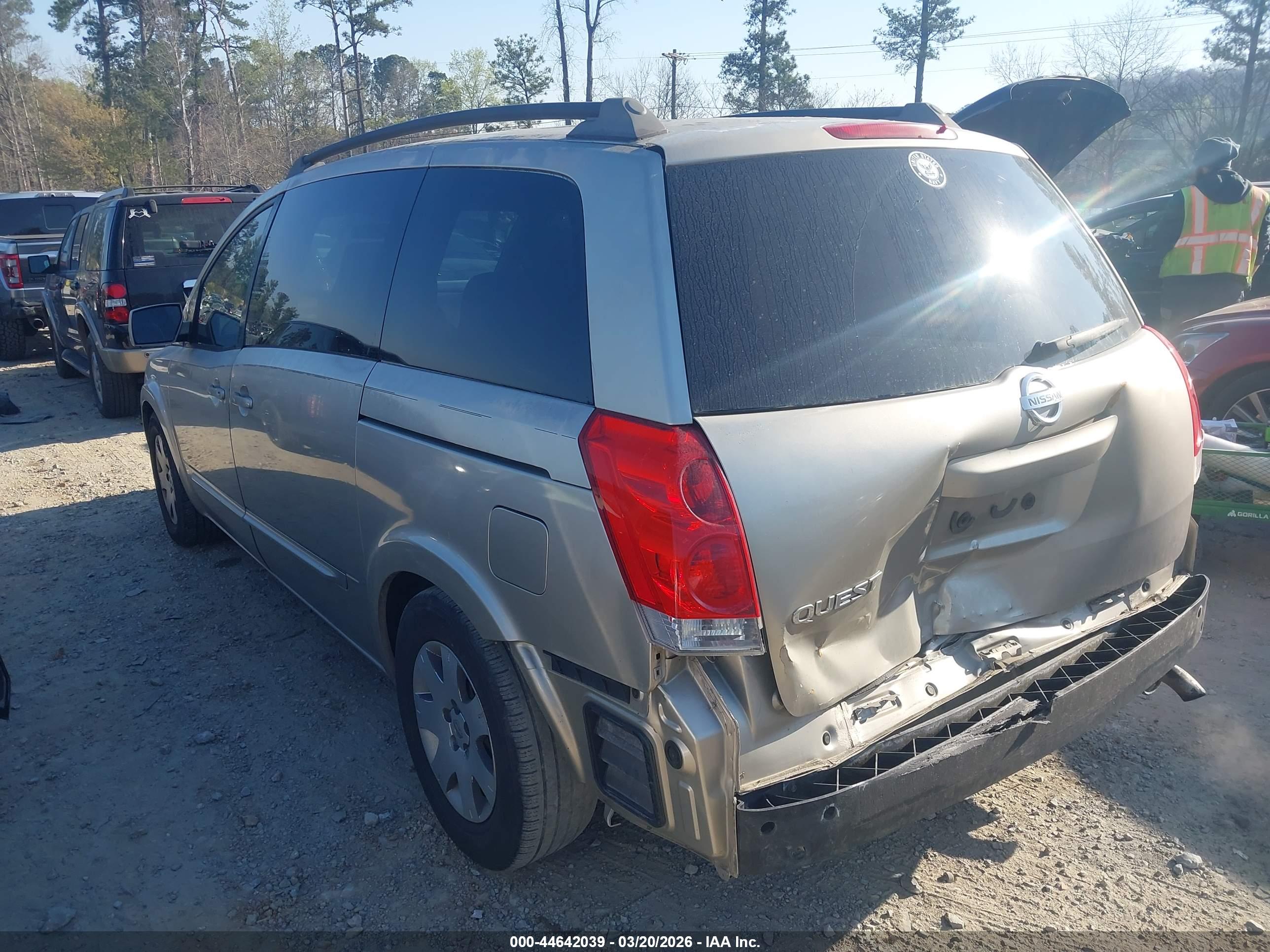 NISSAN QUEST image 3