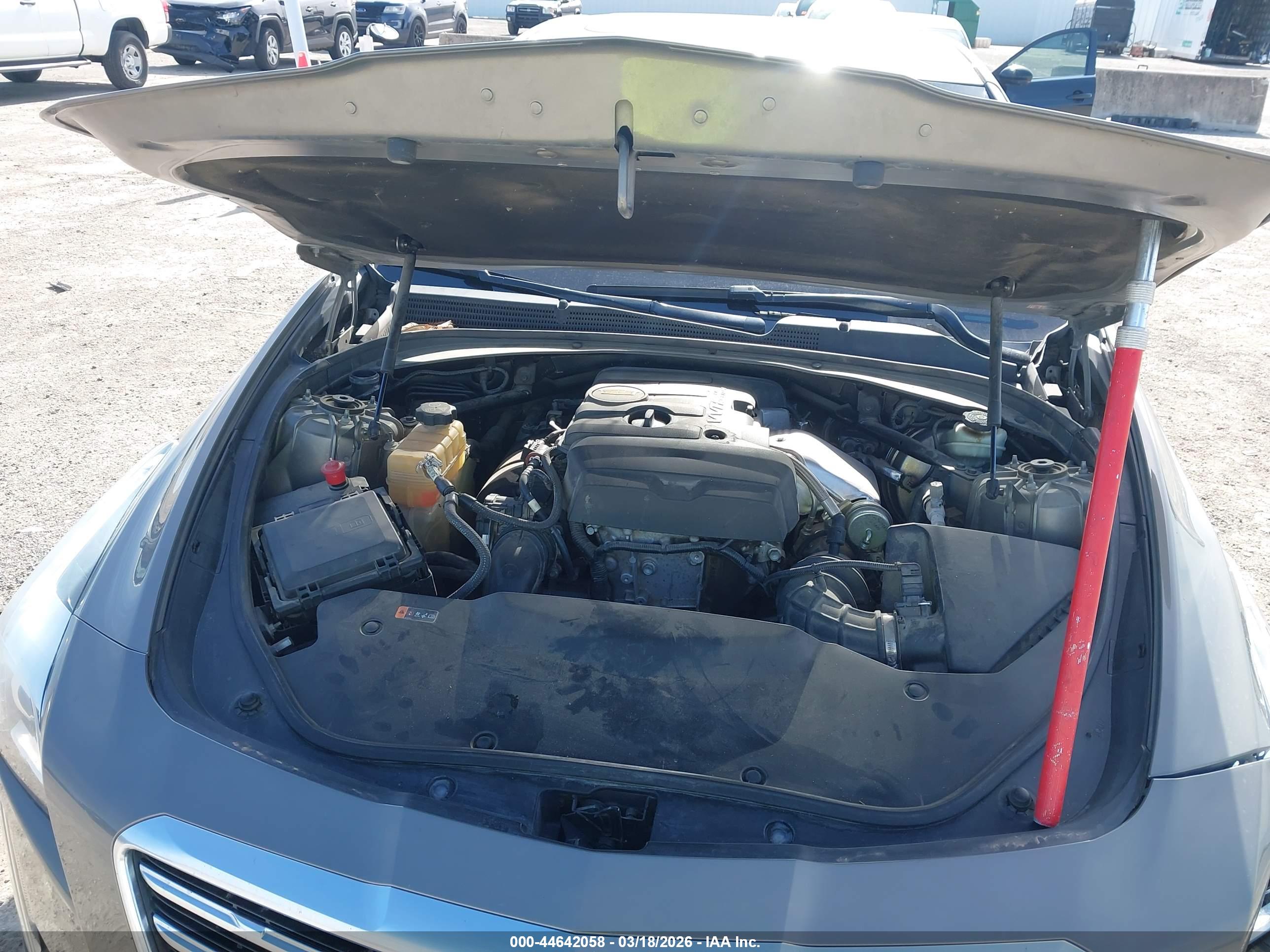 CADILLAC CTS image 10
