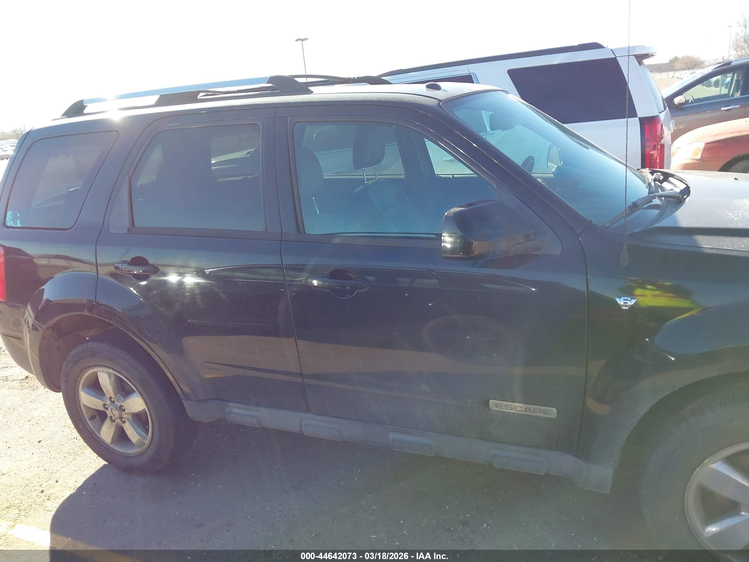 FORD ESCAPE image 6