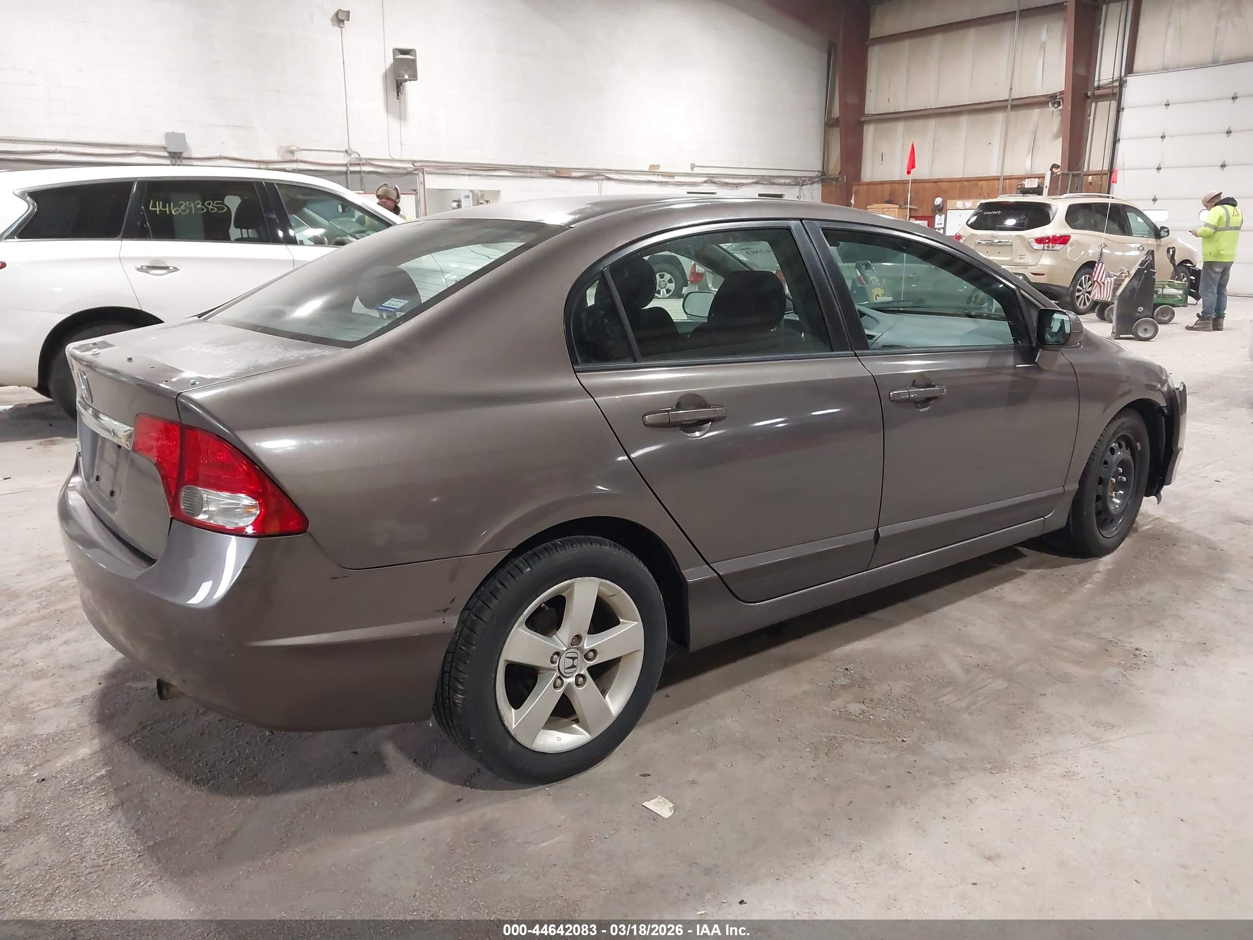 HONDA CIVIC image 4