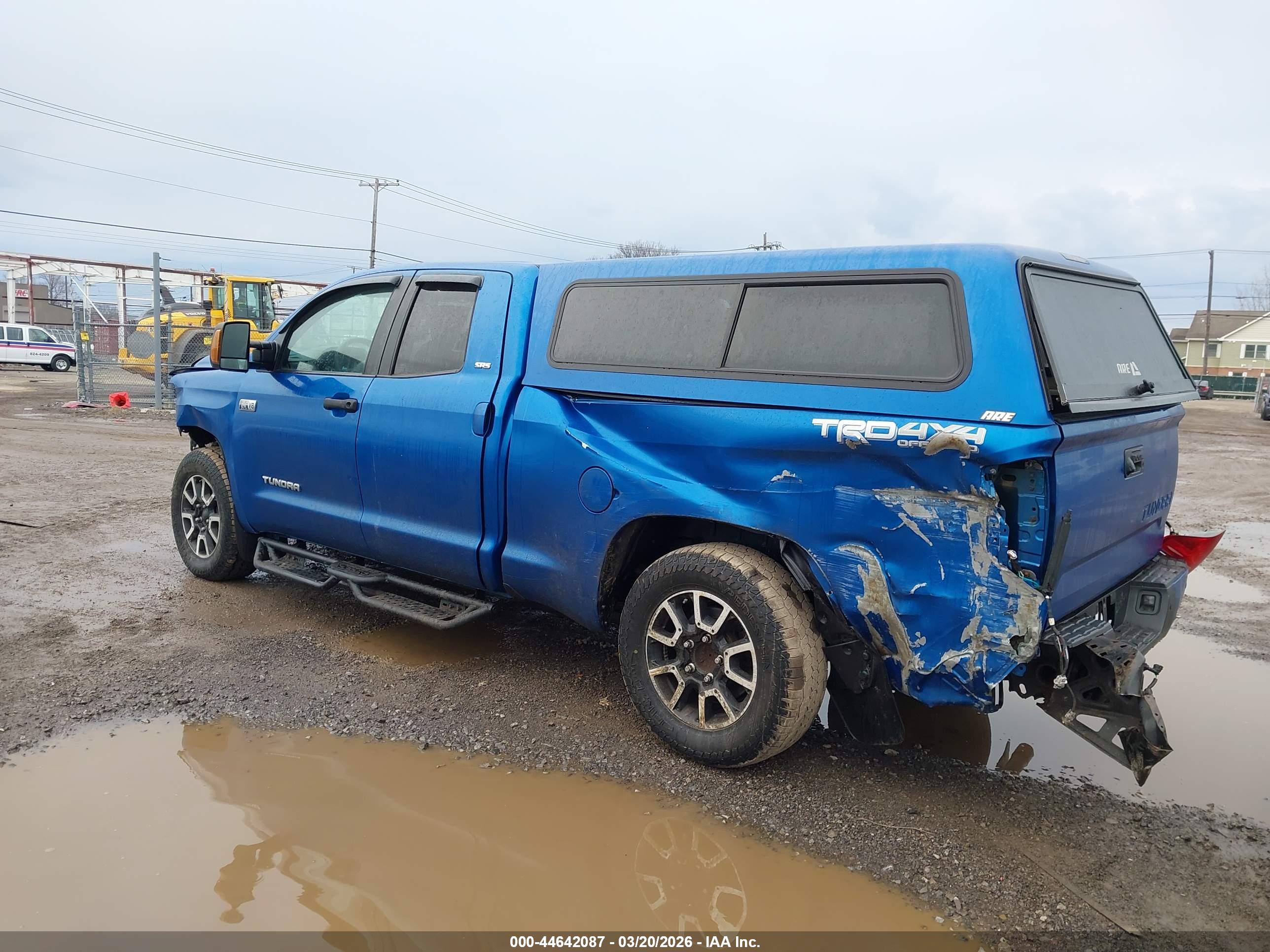 TOYOTA TUNDRA image 3