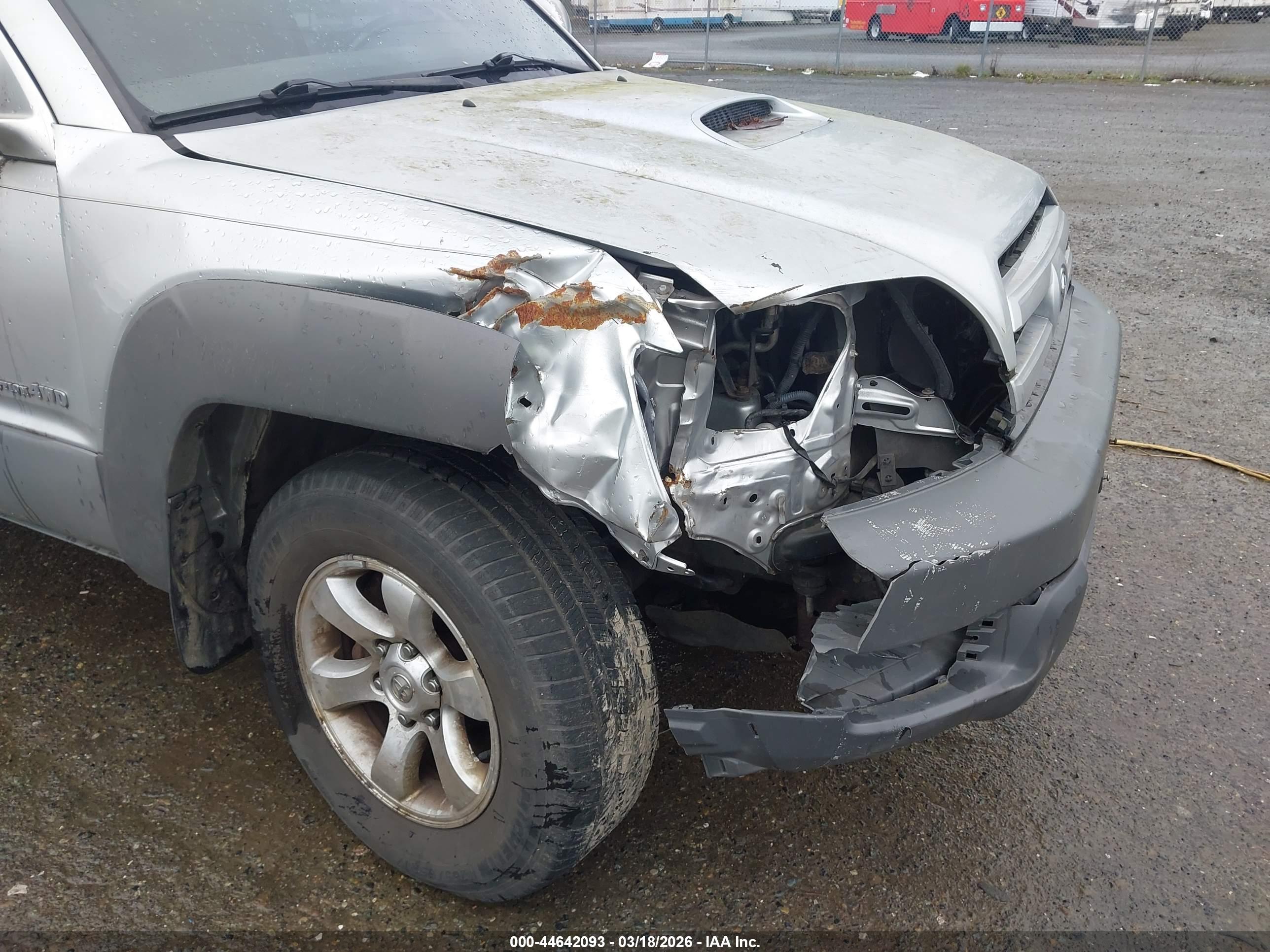 TOYOTA 4RUNNER image 6