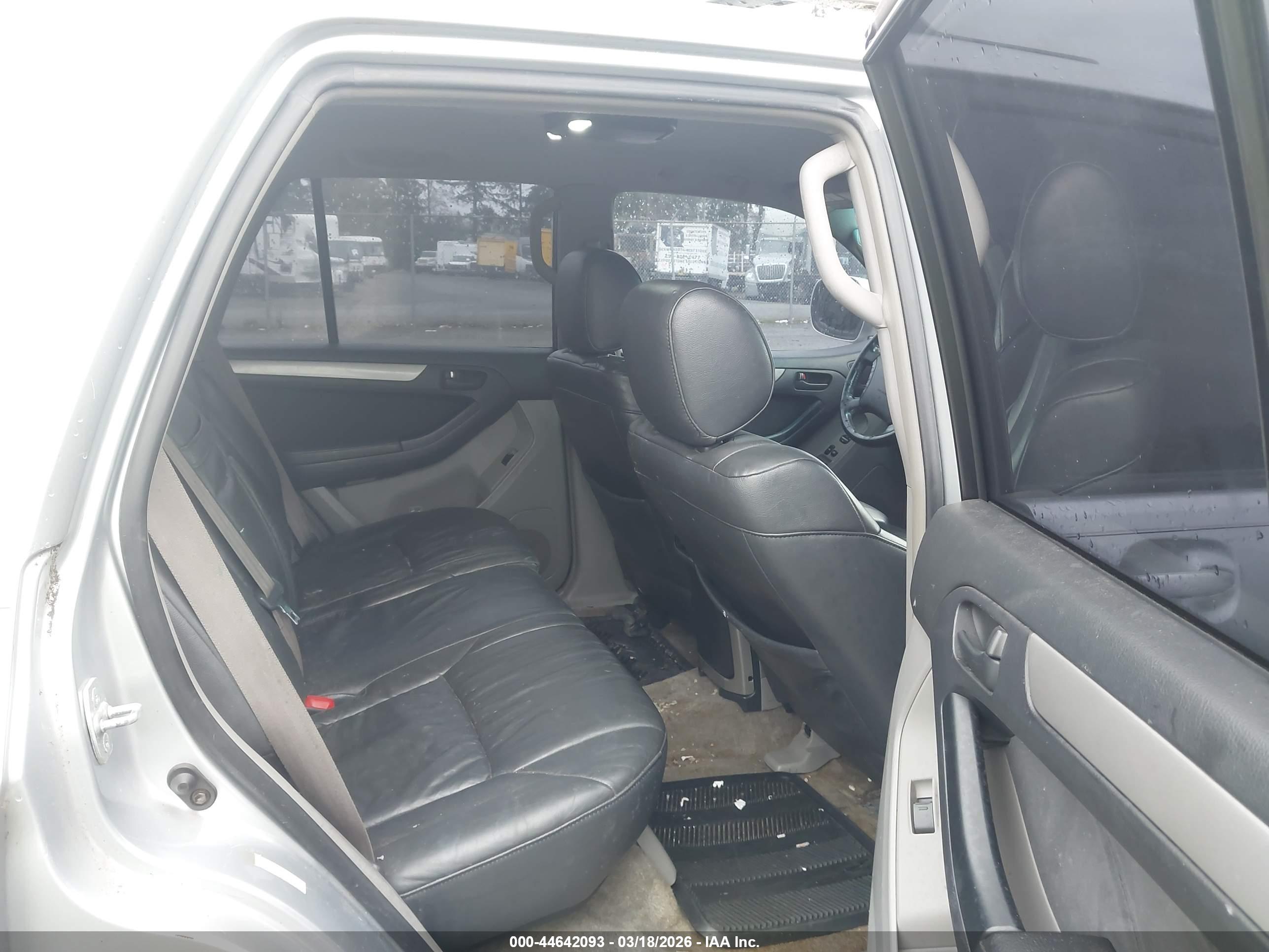 TOYOTA 4RUNNER image 8