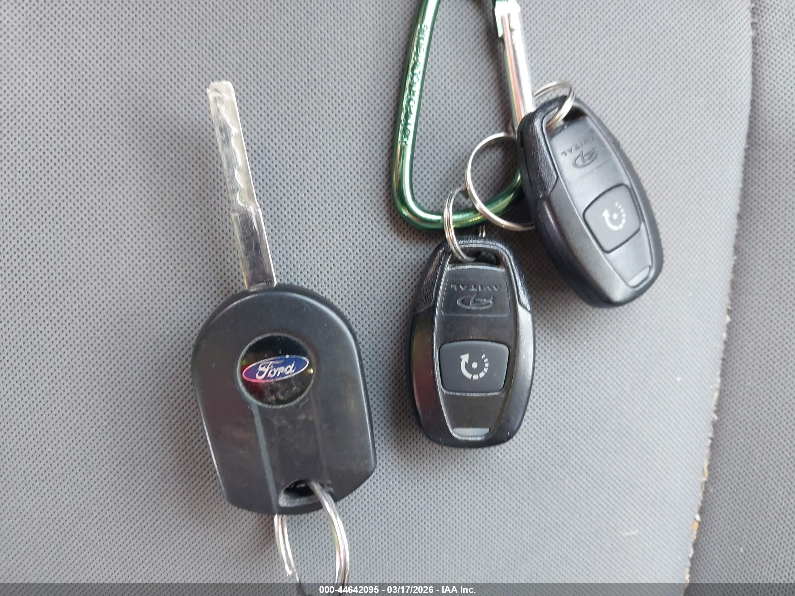 FORD ESCAPE image 11