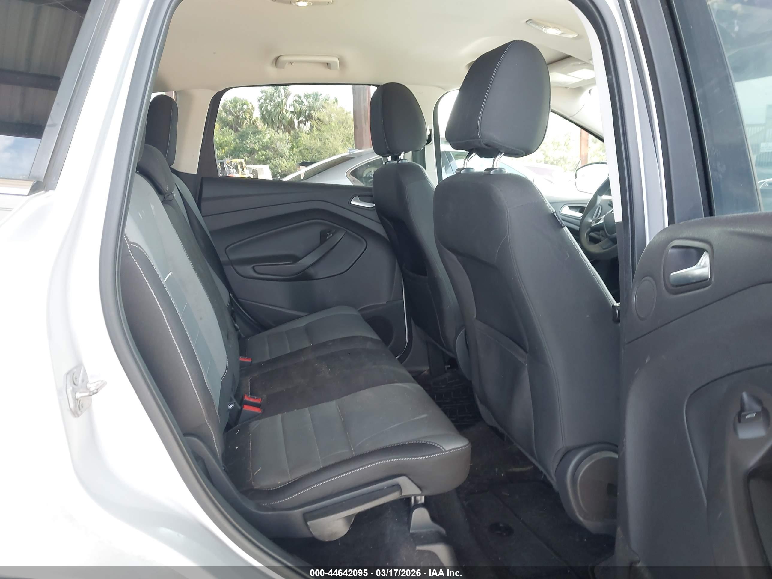 FORD ESCAPE image 8