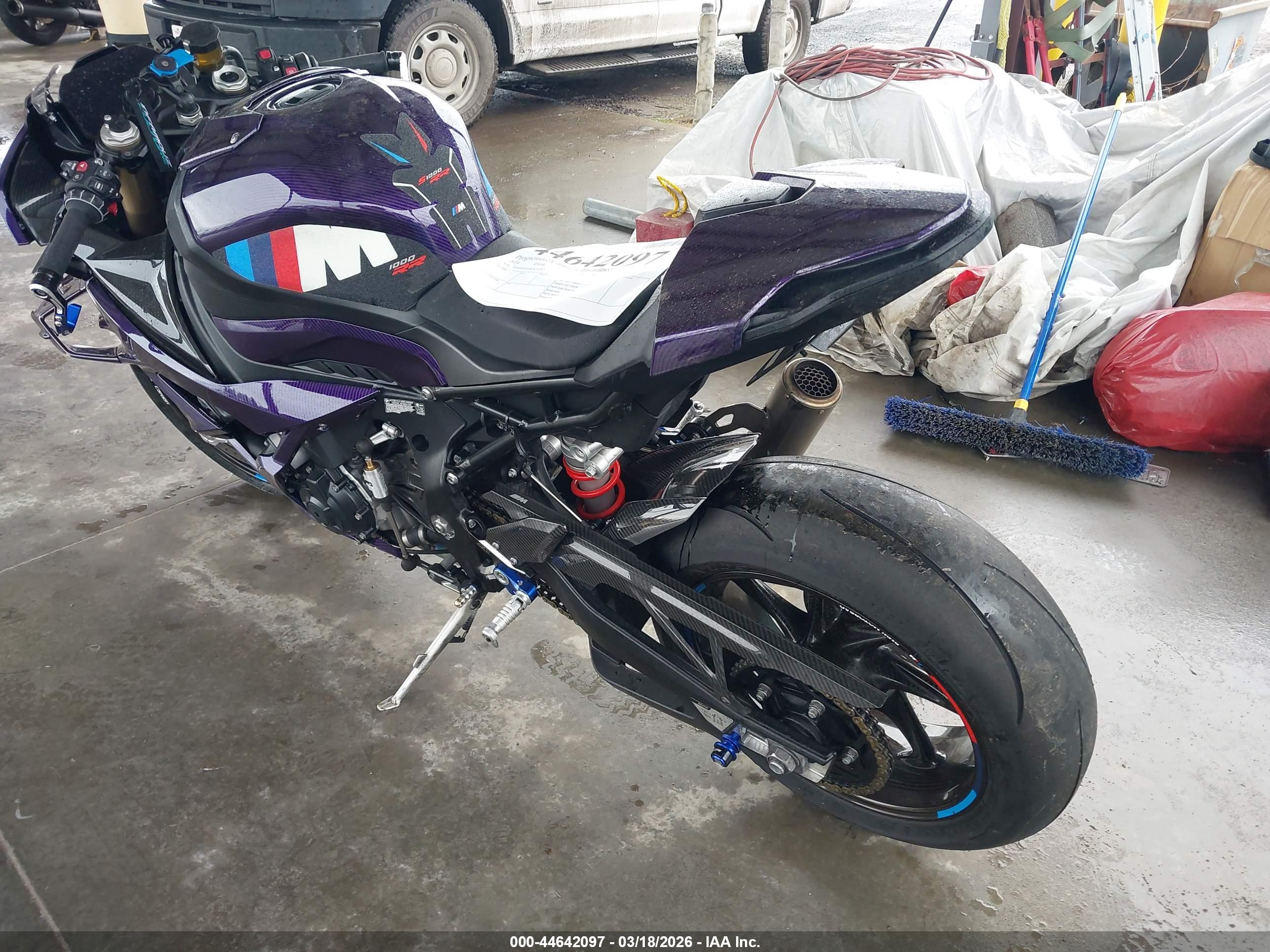 BMW S image 3