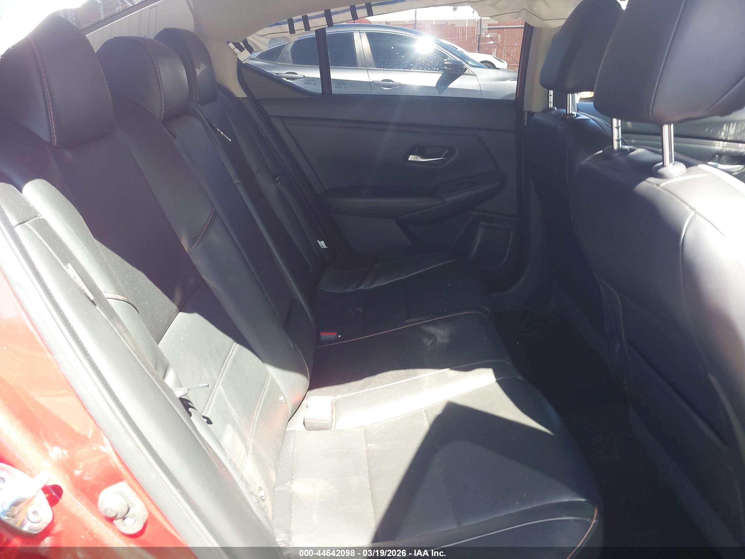 NISSAN SENTRA image 8