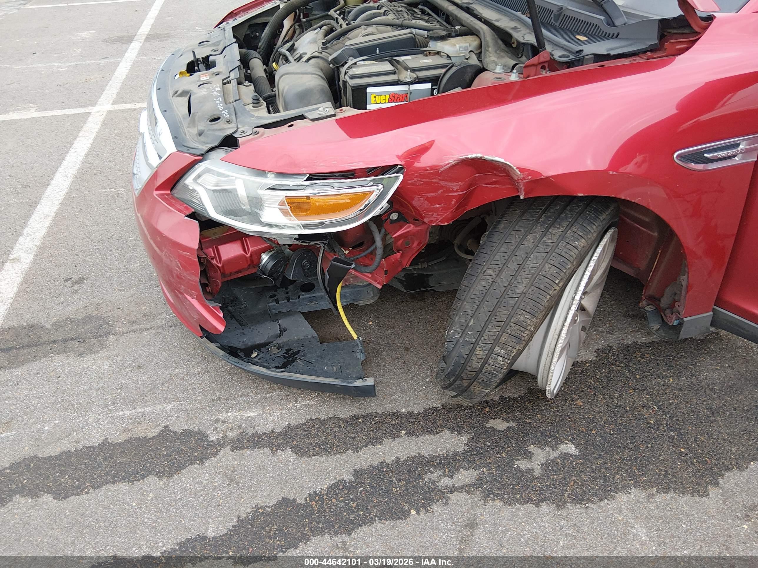 FORD TAURUS image 6