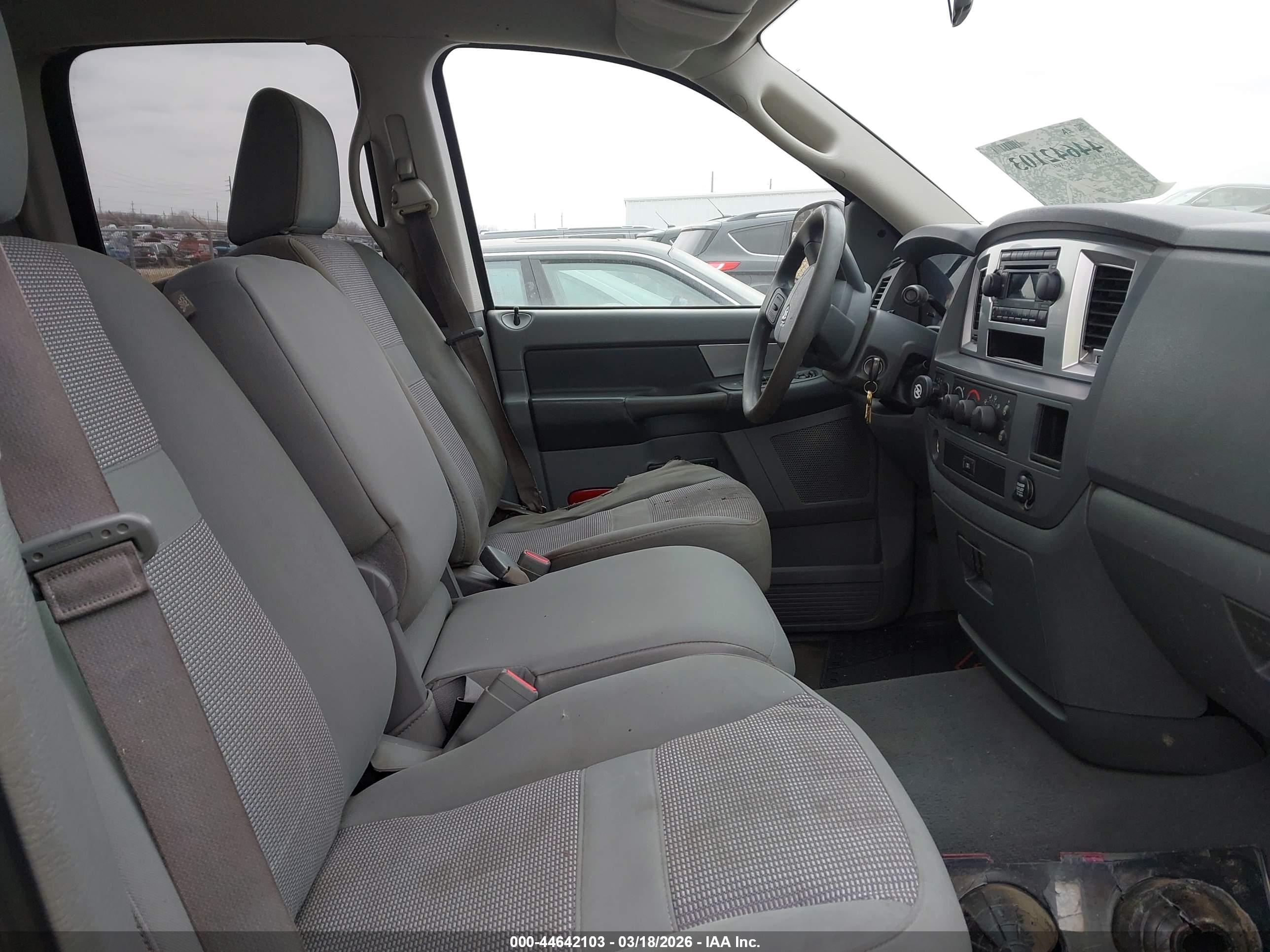 DODGE RAM image 5