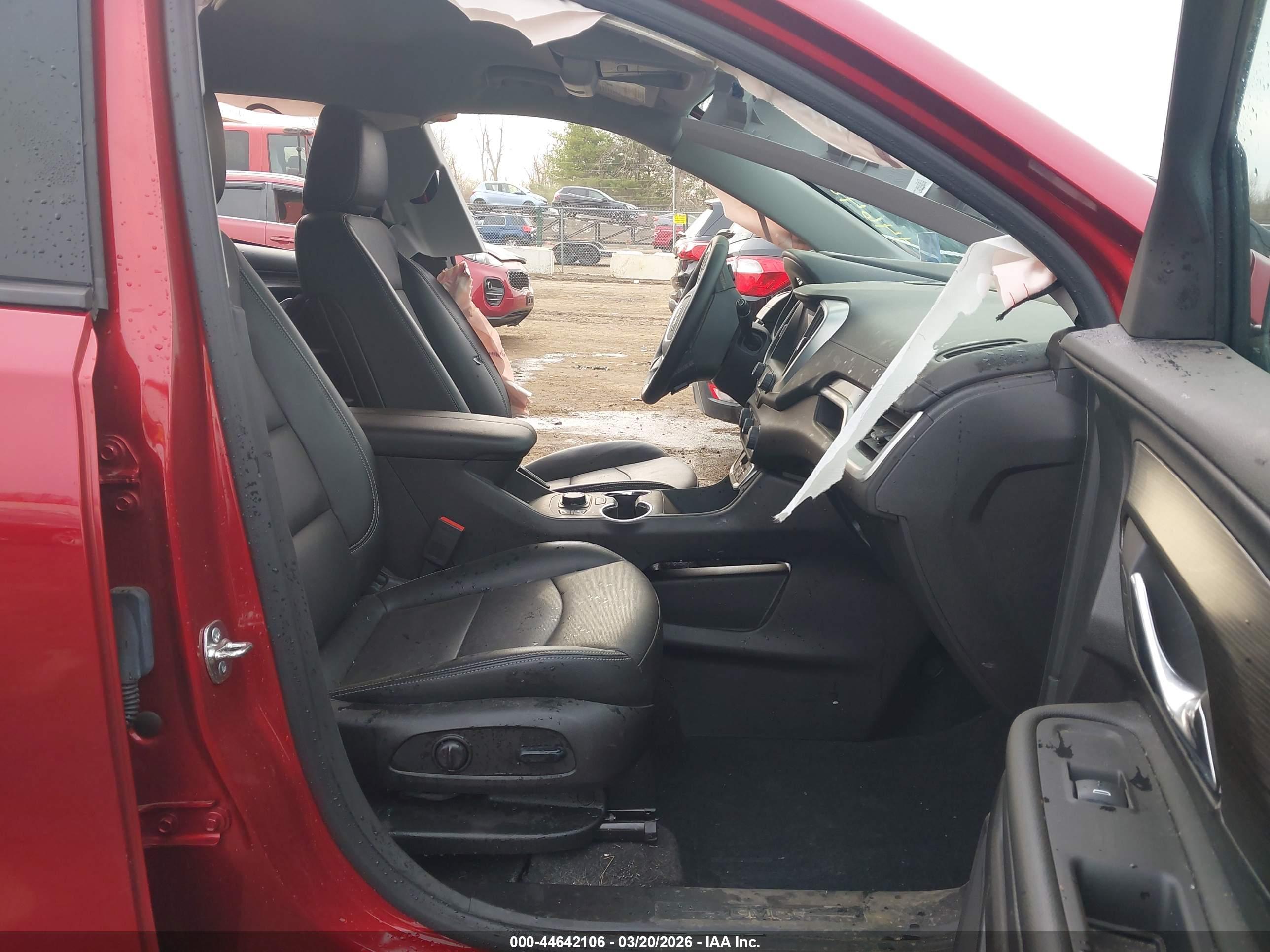 GMC TERRAIN image 5