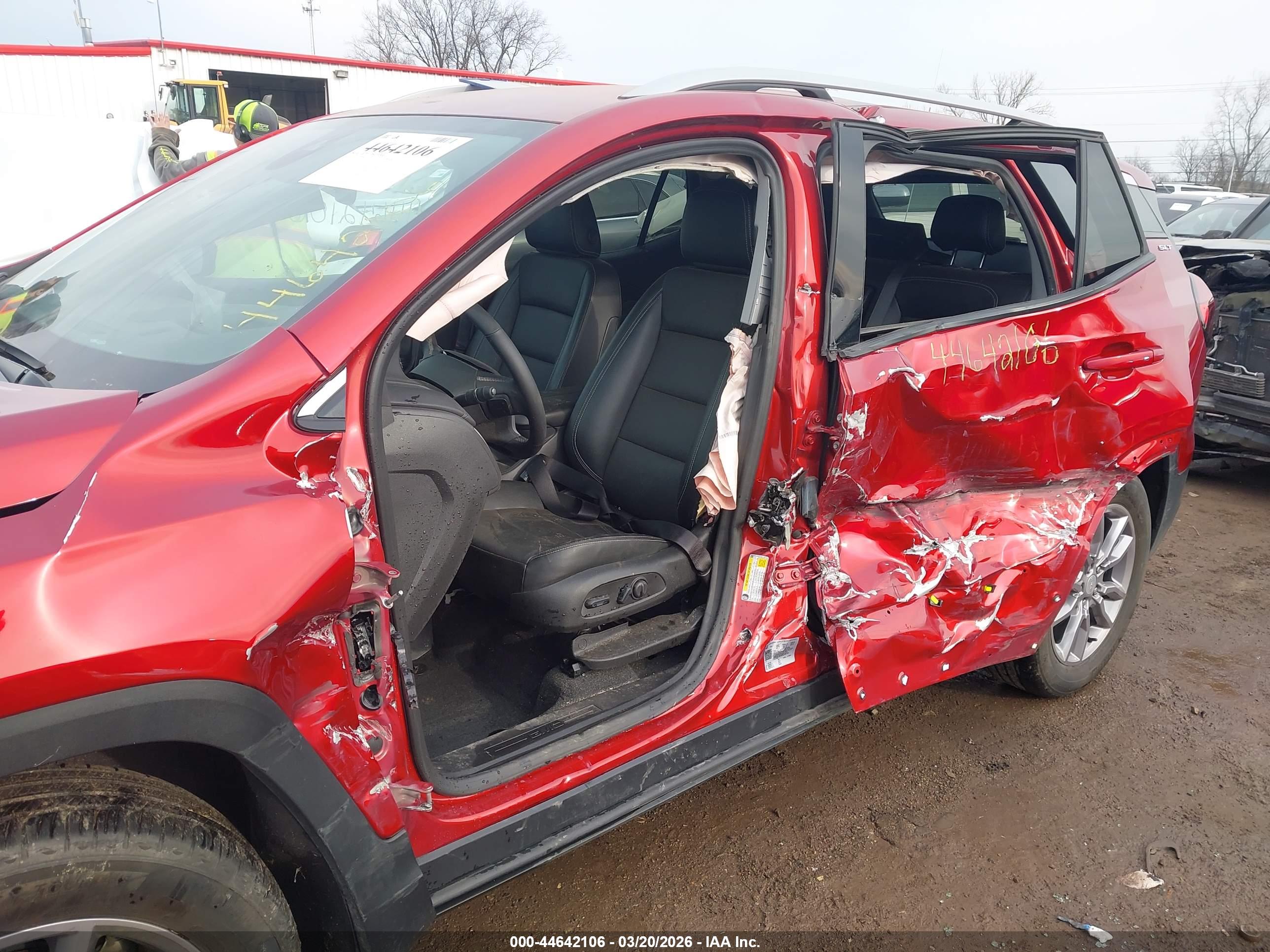 GMC TERRAIN image 6