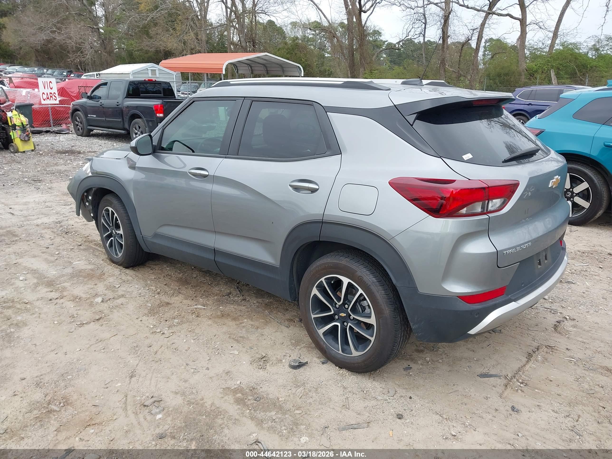 CHEVROLET TRAILBLAZER image 3