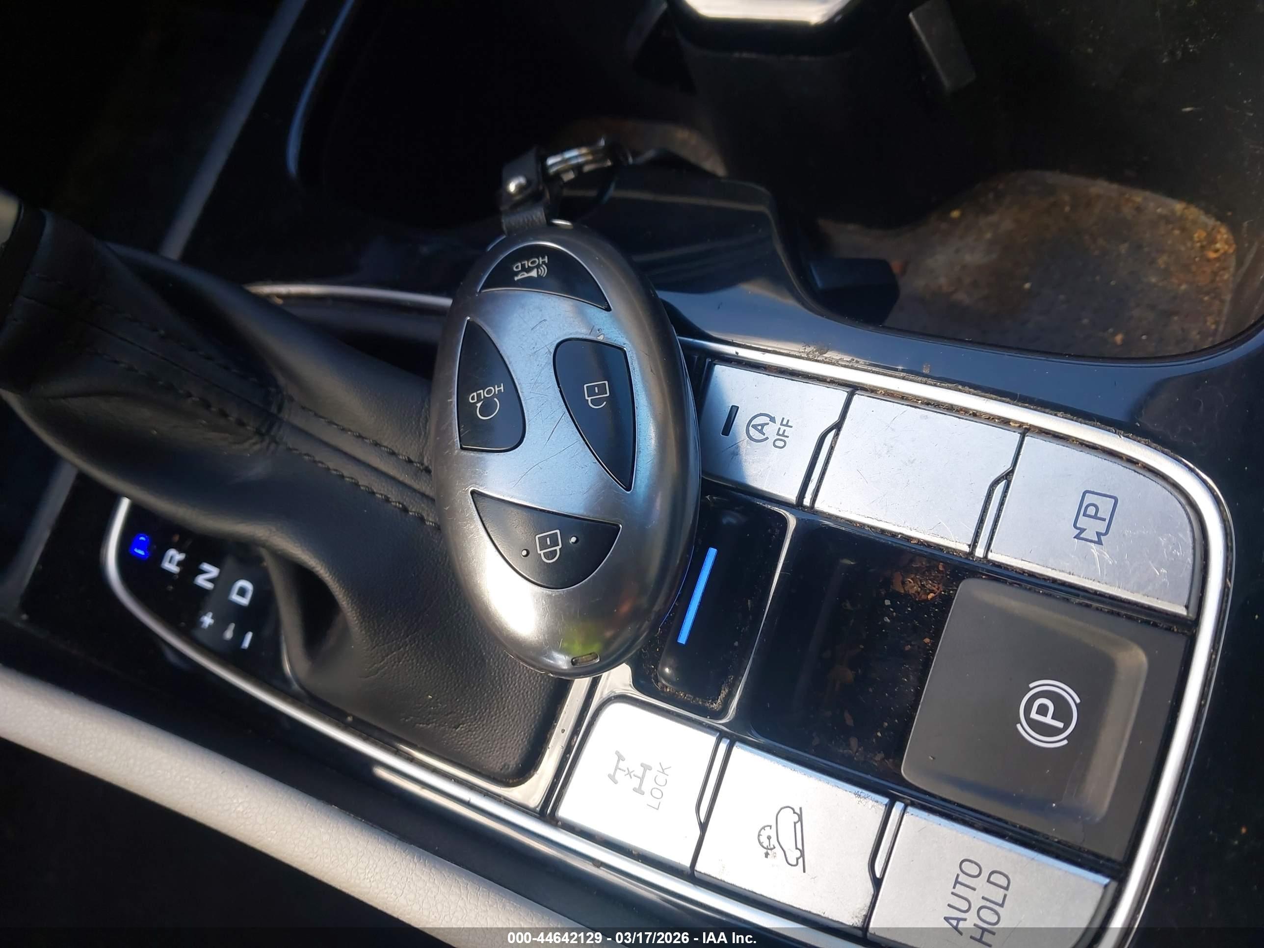 HYUNDAI TUCSON image 11