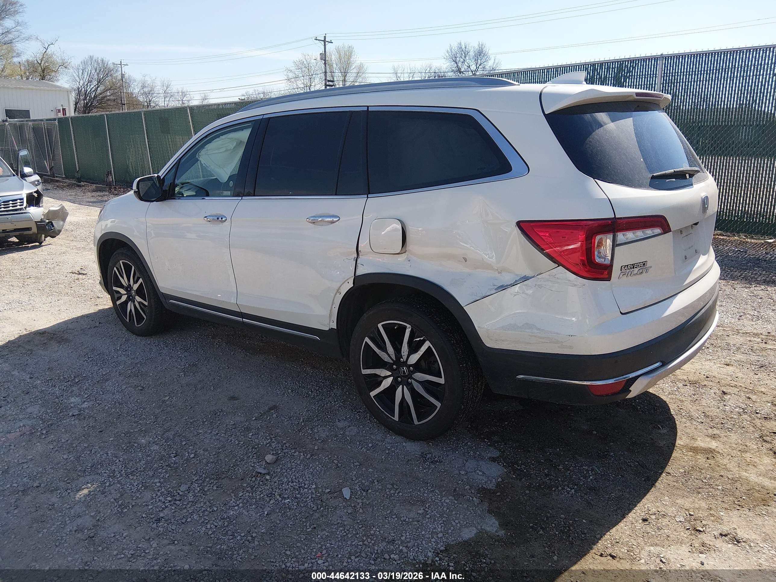 HONDA PILOT image 3