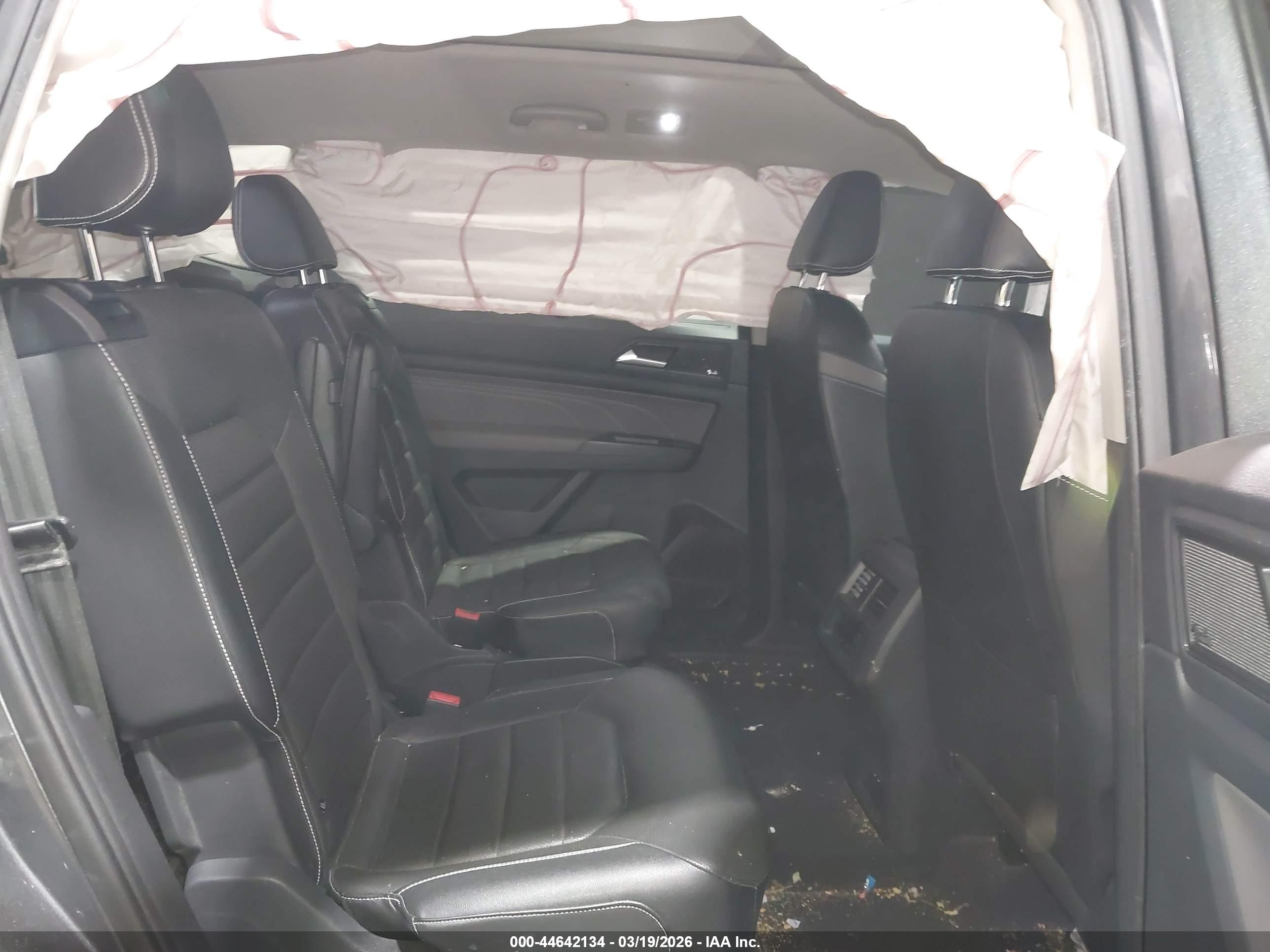 VOLKSWAGEN ATLAS image 8