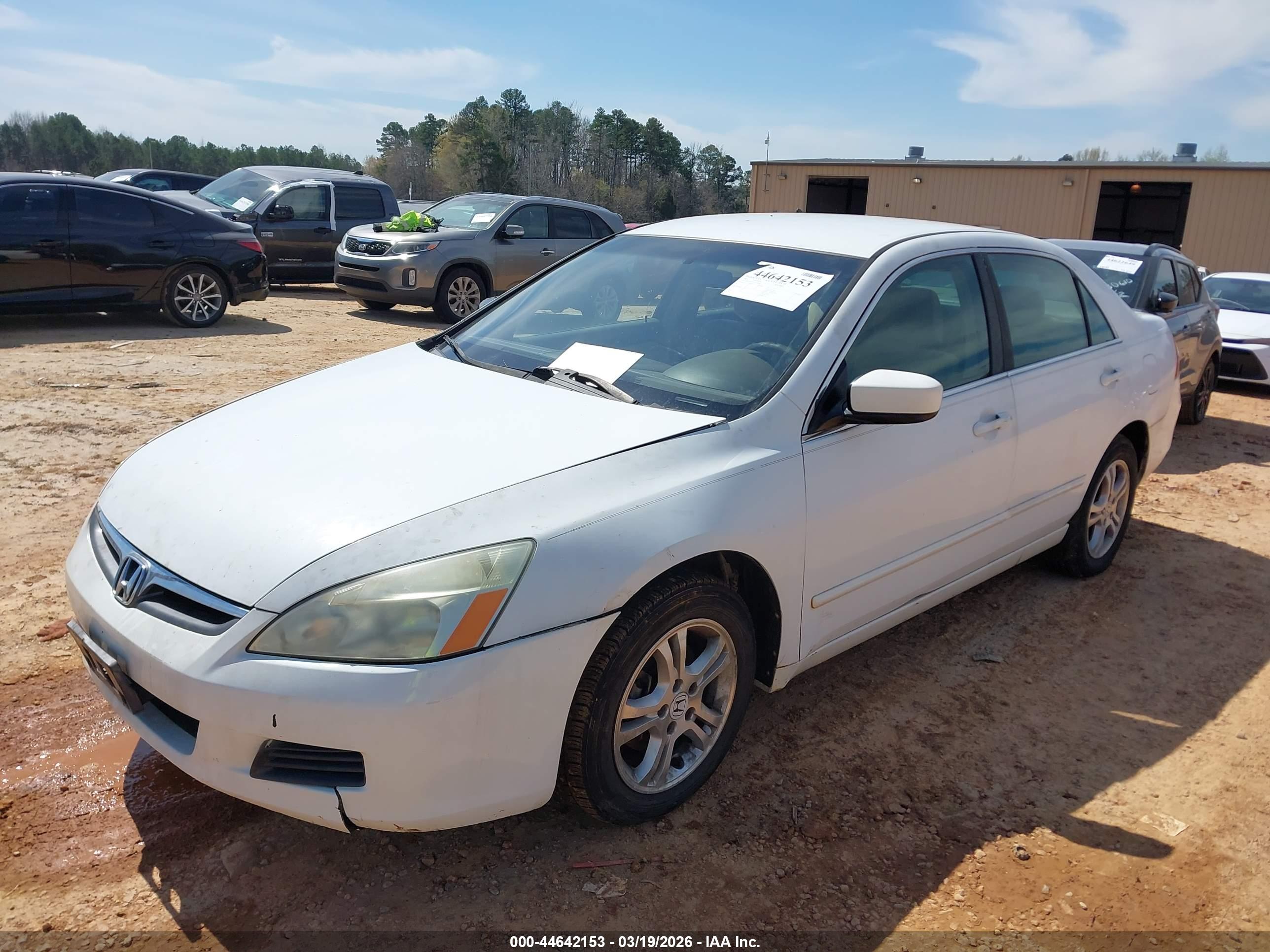 HONDA ACCORD image 2