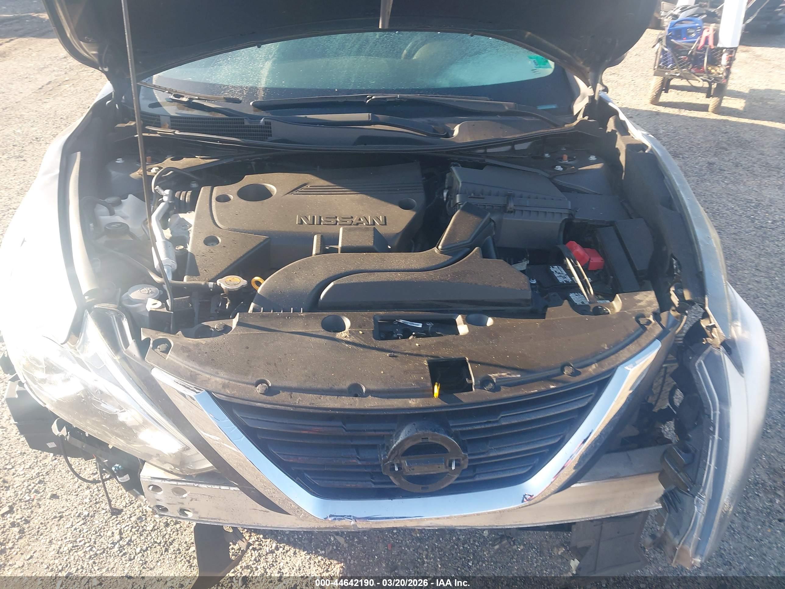 NISSAN ALTIMA image 10