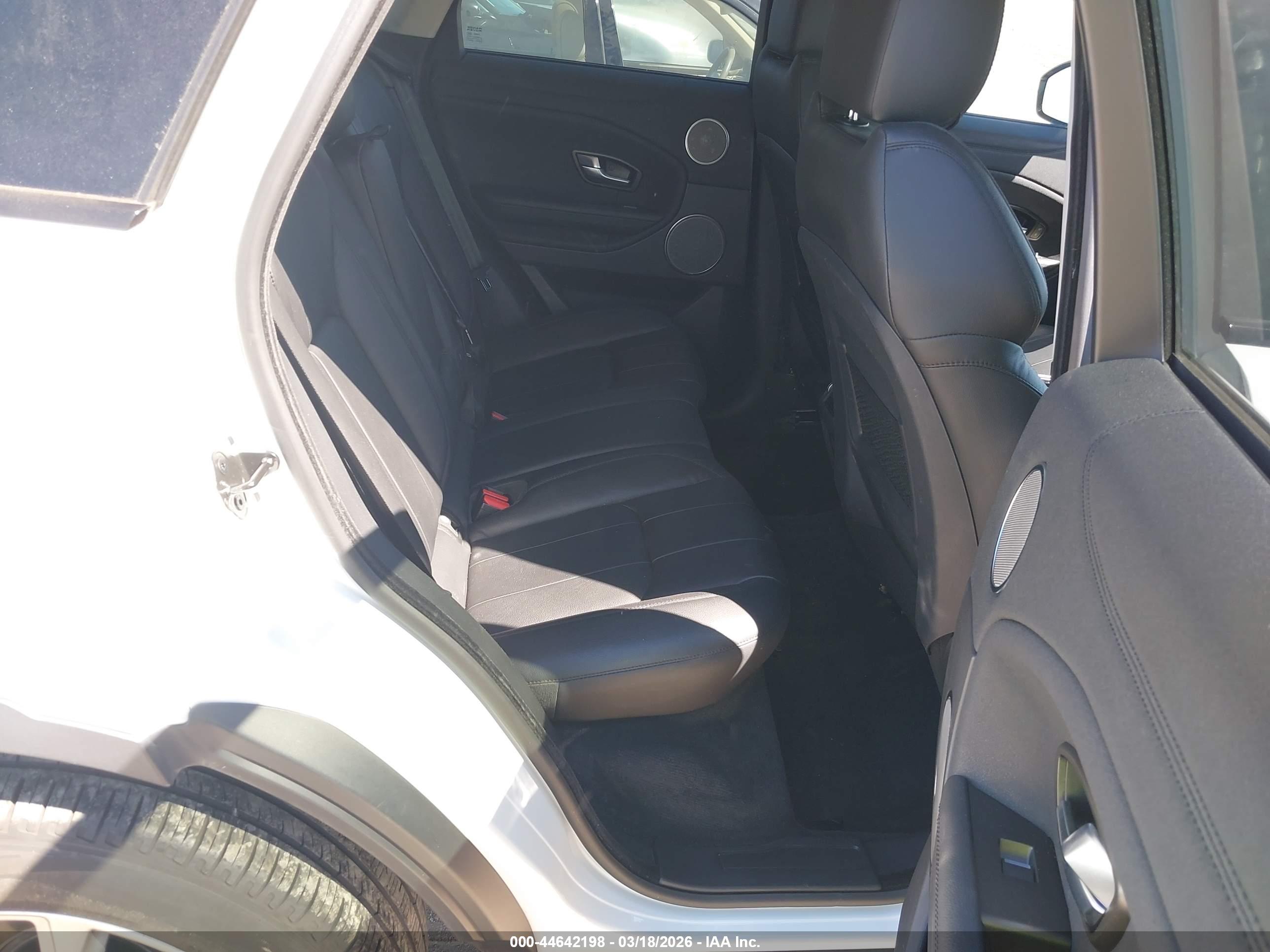 LAND ROVER image 8
