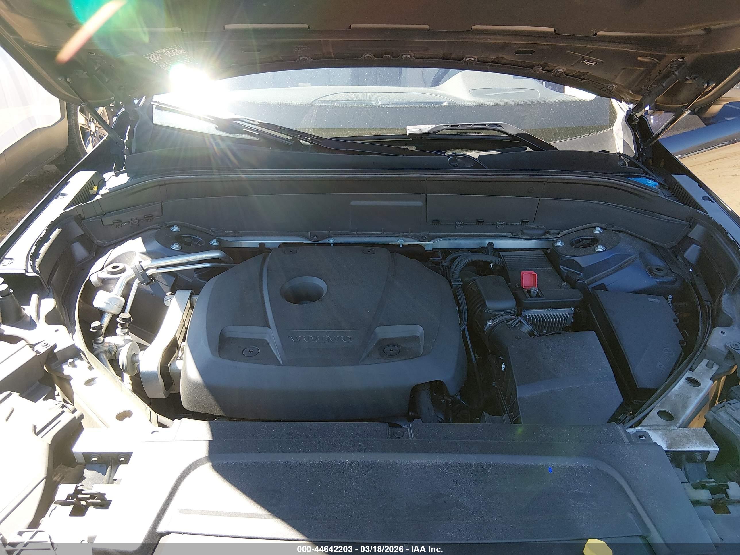 VOLVO XC90 image 10